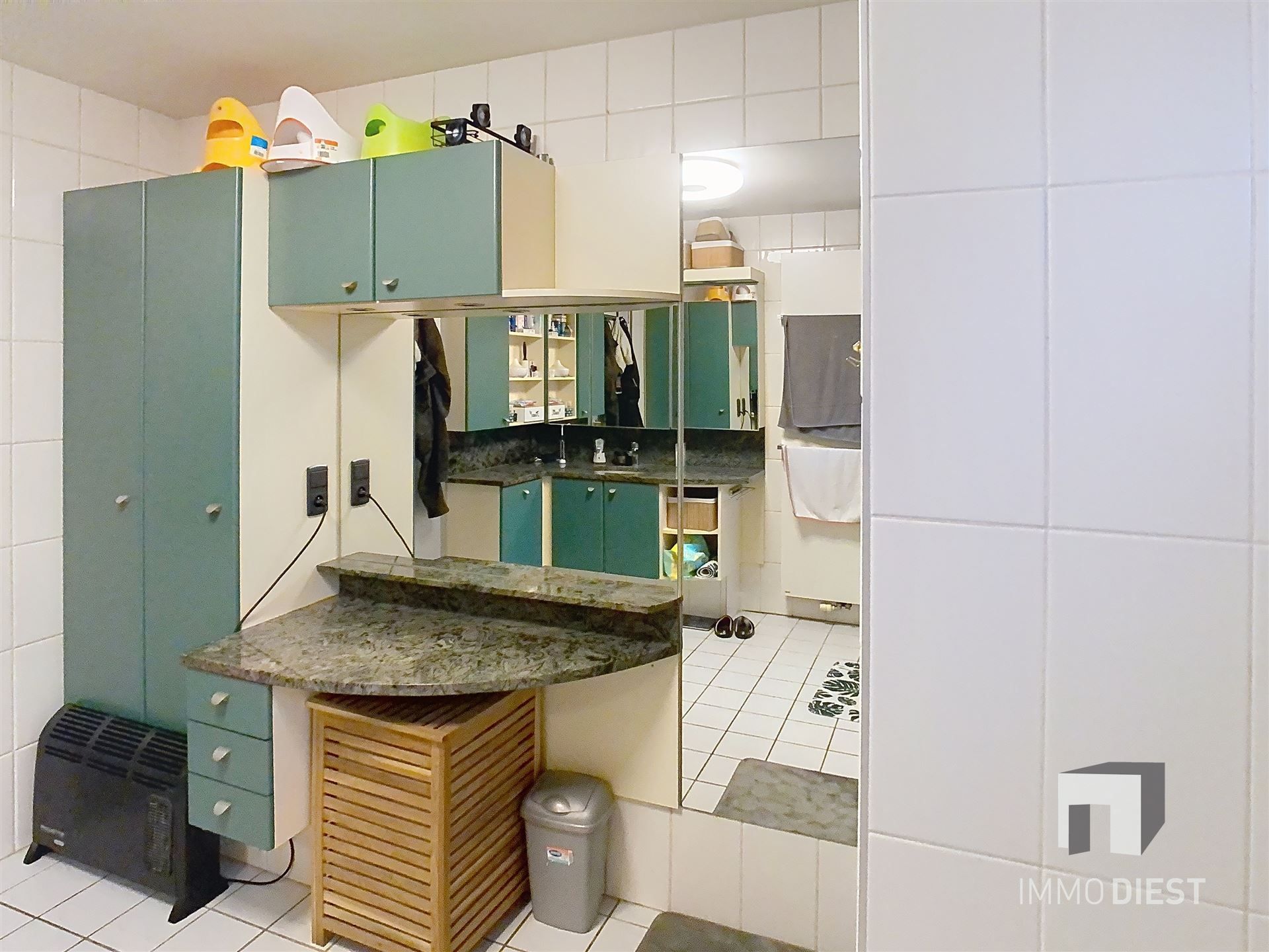 Ruime woning met 4 slaapkamers foto 12