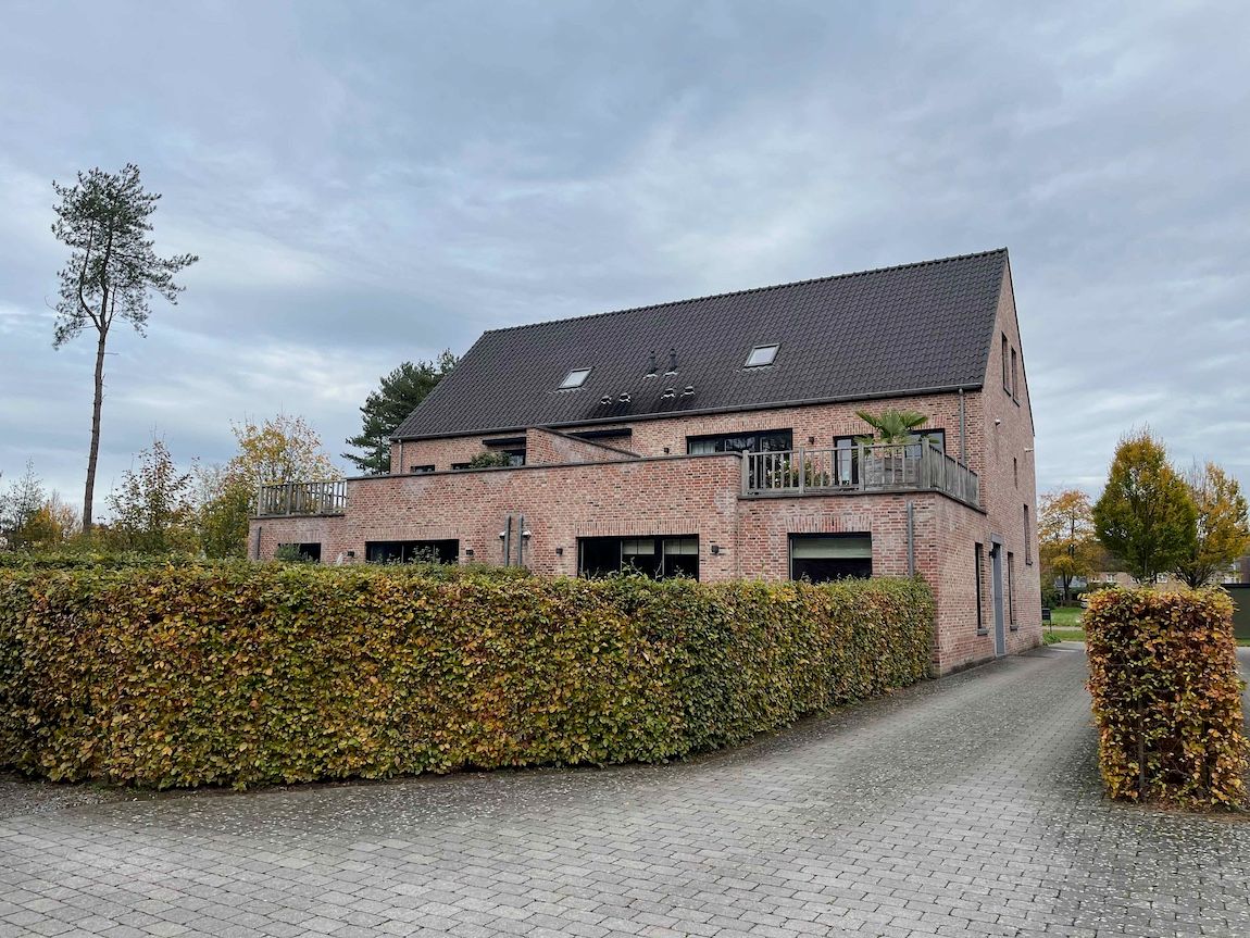 Ruim duplexappartement foto 2