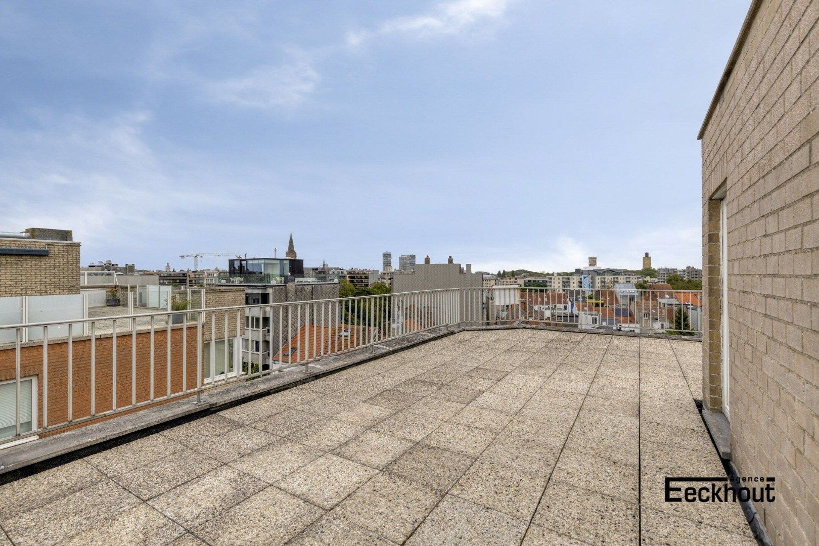 Verzorgd 3-slaapkamerappartement met prachtig zonneterras van 90m² ! foto 15