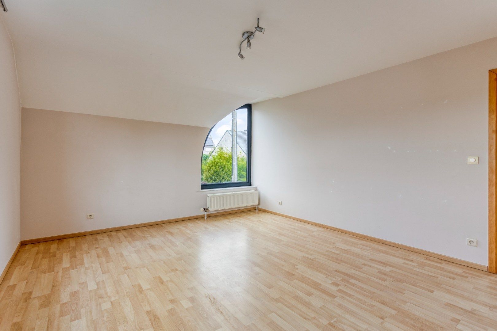 Open bebouwing met 3 slaapkamers, garage en tuin in Haasrode!  – EPC 241 kWh/m² – bewoonbare opp. 201m²  foto 14