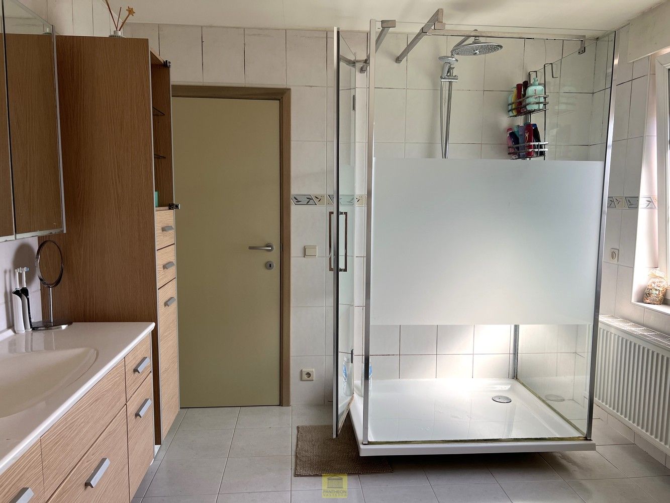 Stijlvolle villa met landelijk zicht foto 14