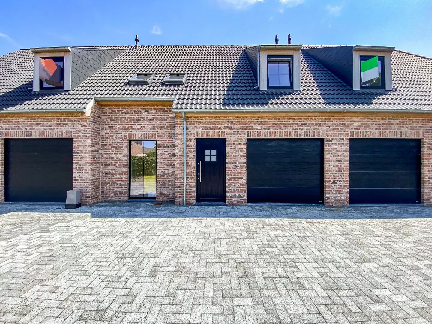 Prachtig afgewerkte nieuwbouwwoning met 4 slaapkamers te Pervijze (Diksmuide).  foto 2
