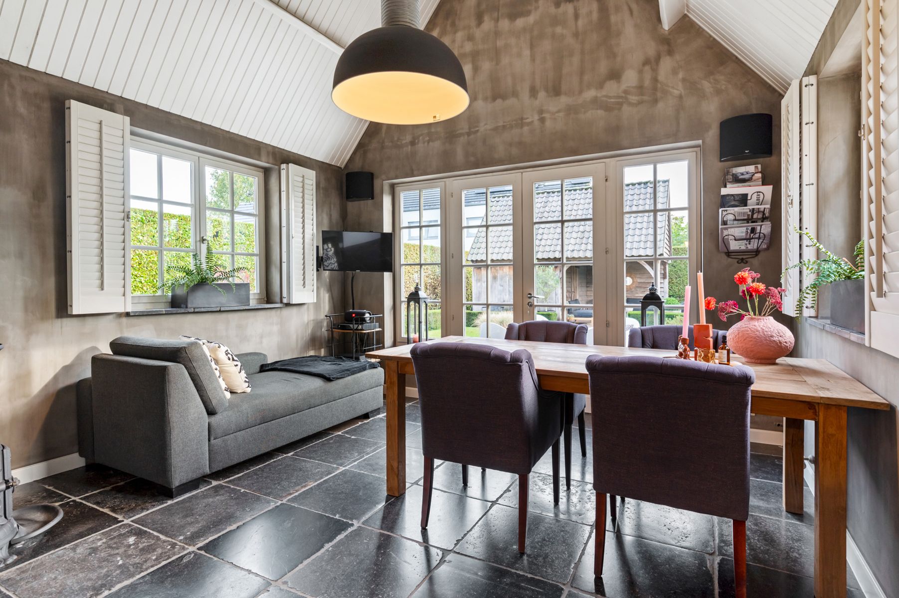 Hoogwaardig afgewerkte woning met bijgebouw op 587 m2  foto 16