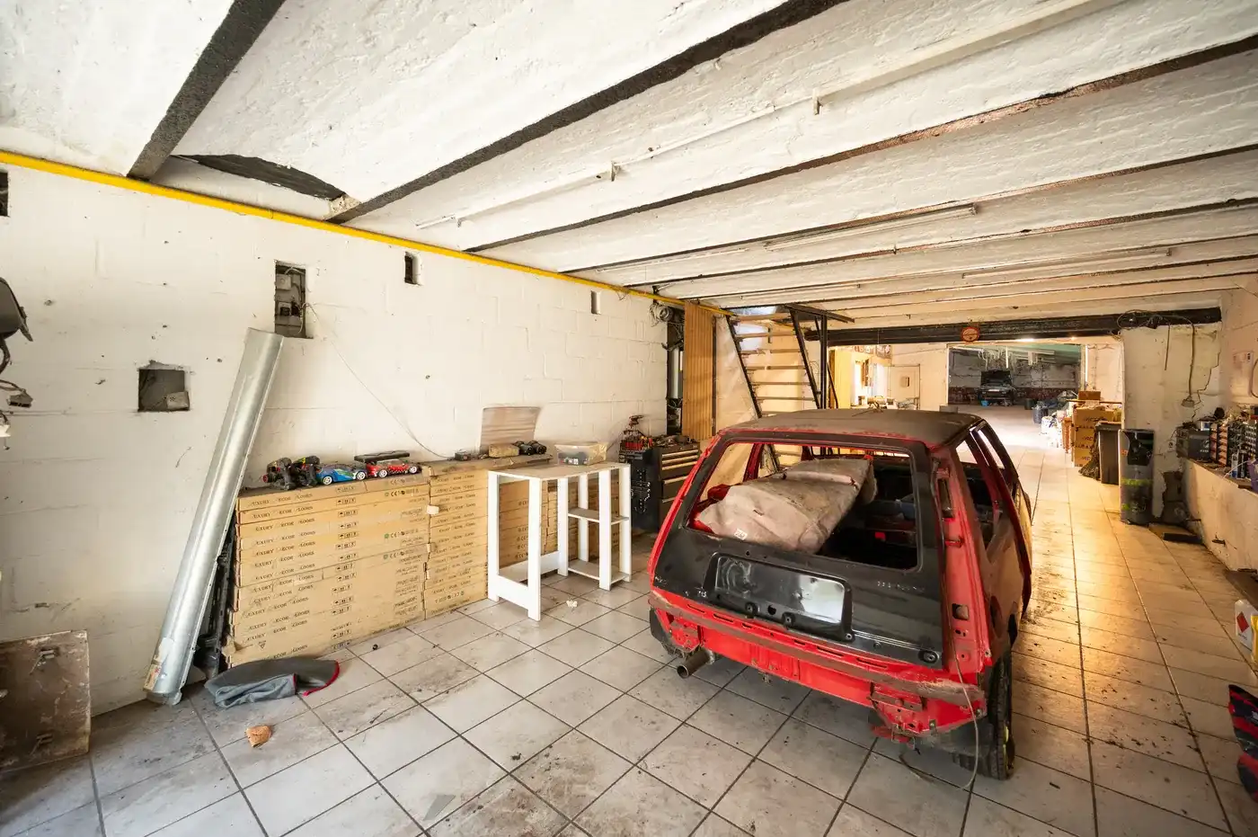 Verder te renoveren woning met grote hangar met 3 slpks foto 21