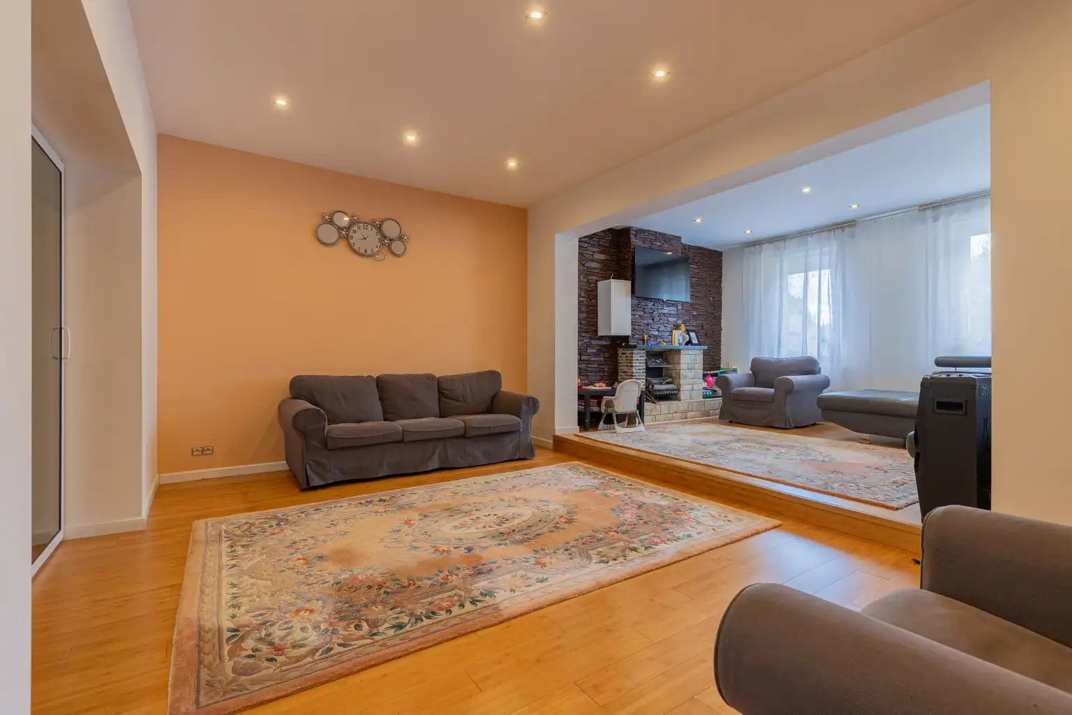 Gerenoveerde woning op wandelafstand van het centrum! foto 9