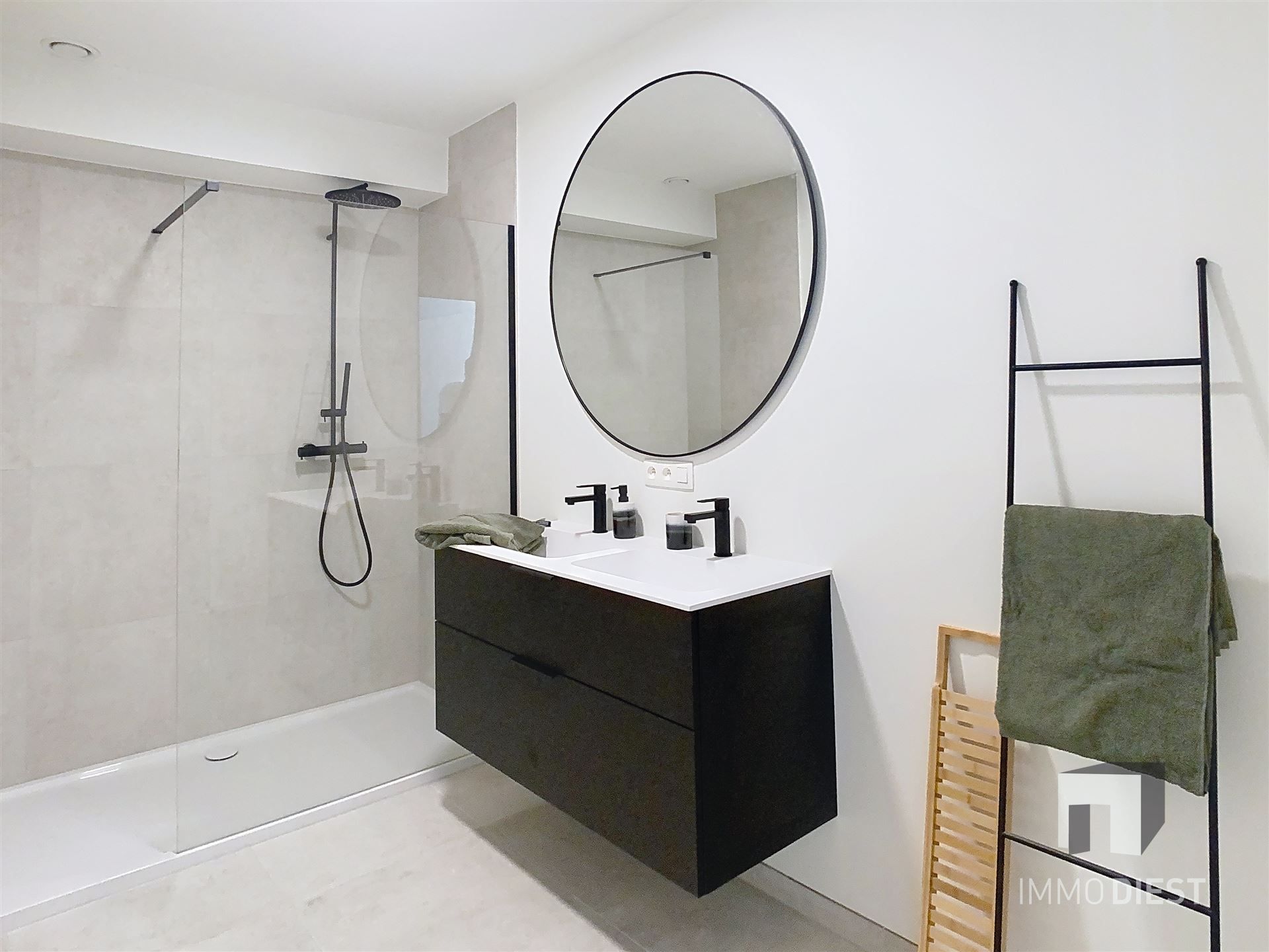 Gelijkvloers app. met 1 slaapkamer en tuintje foto 11