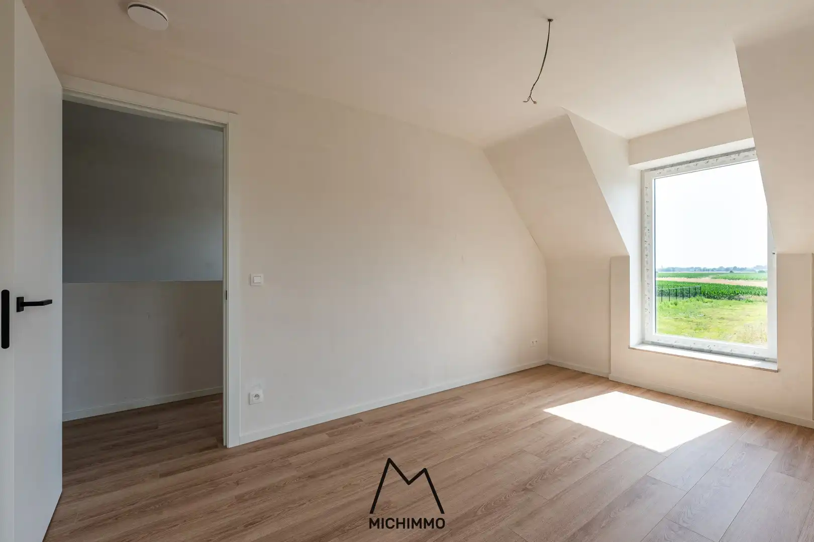 Fantastische nieuwbouwwoning met vier slaapkamers op rustige locatie te Assenede! foto 36