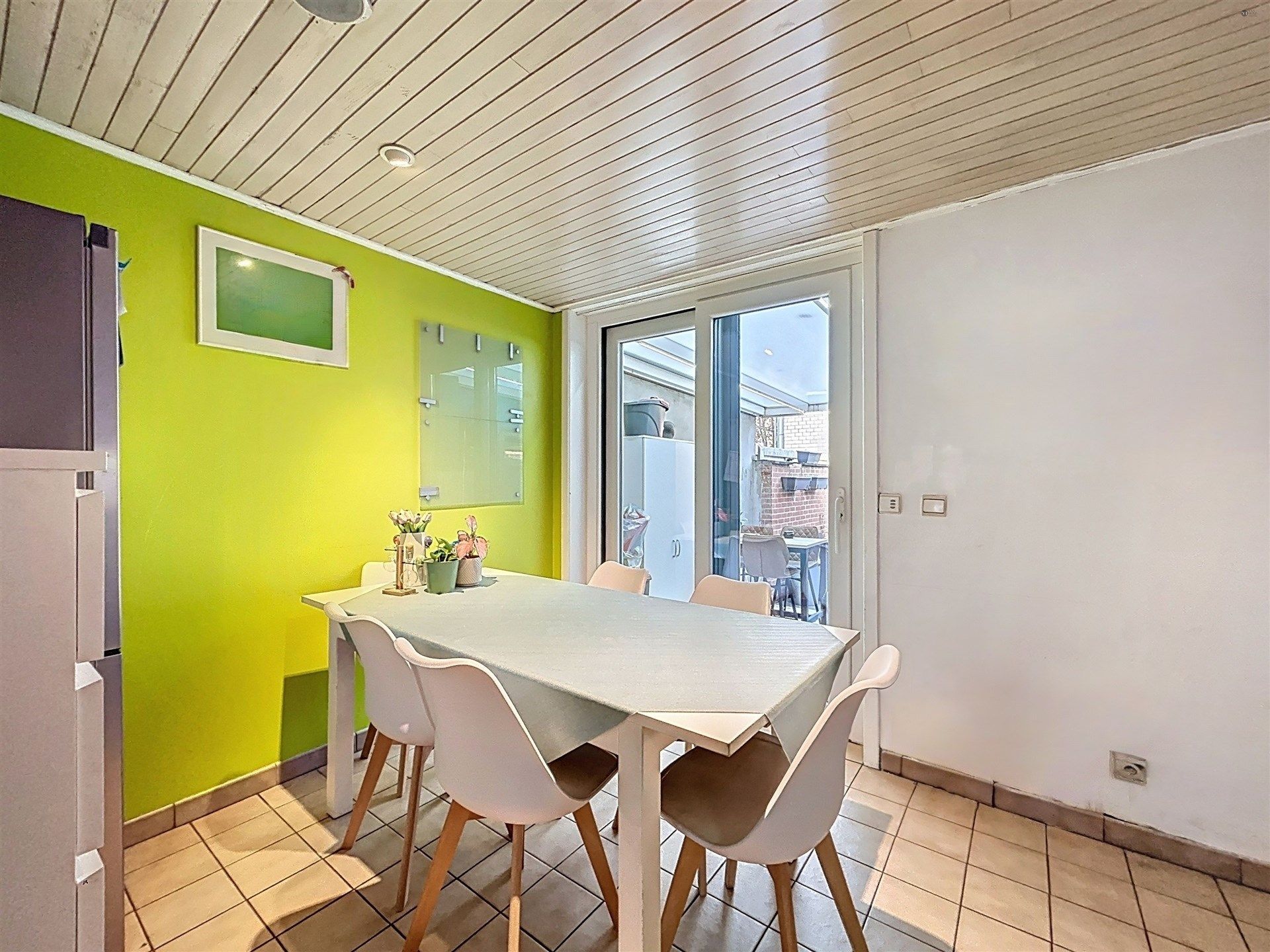 instapklare gezinswoning met 3 slaapkamers en half open karakter op perceel van 140m²  foto 5