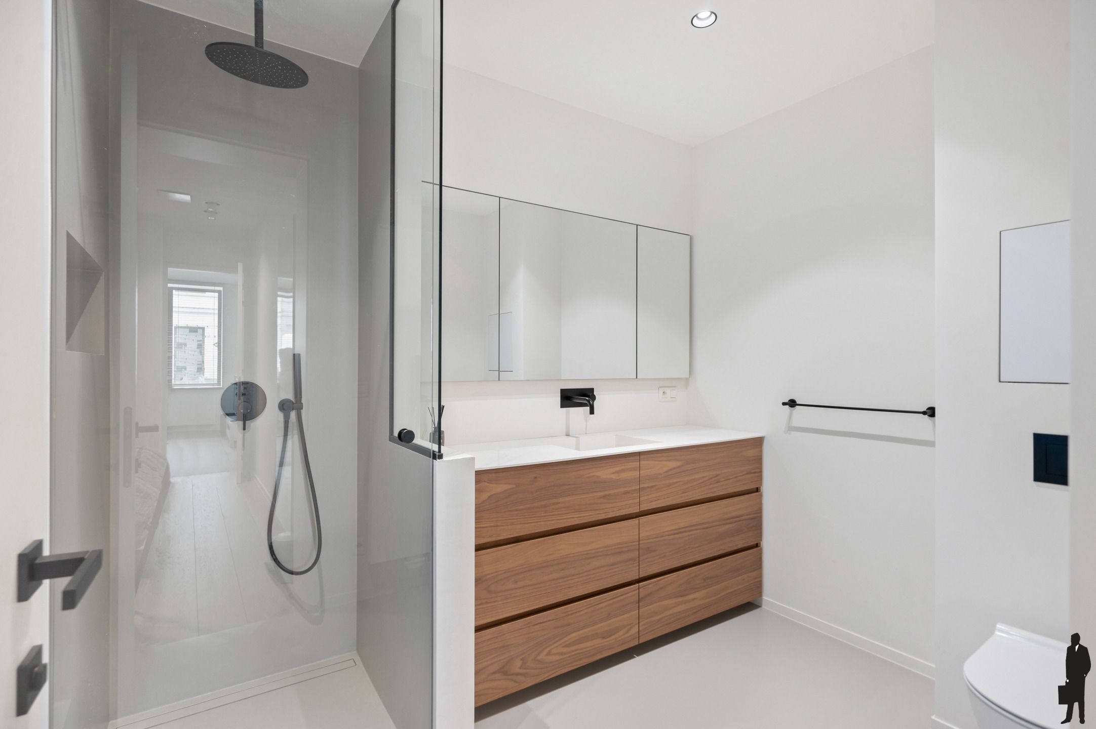 Upside down-woning met dakterras en parking foto 6