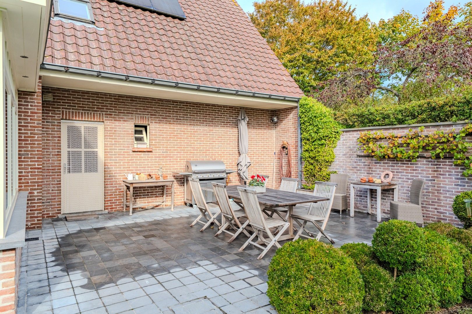 Charmante villa met zonnige tuin op toplocatie foto 9