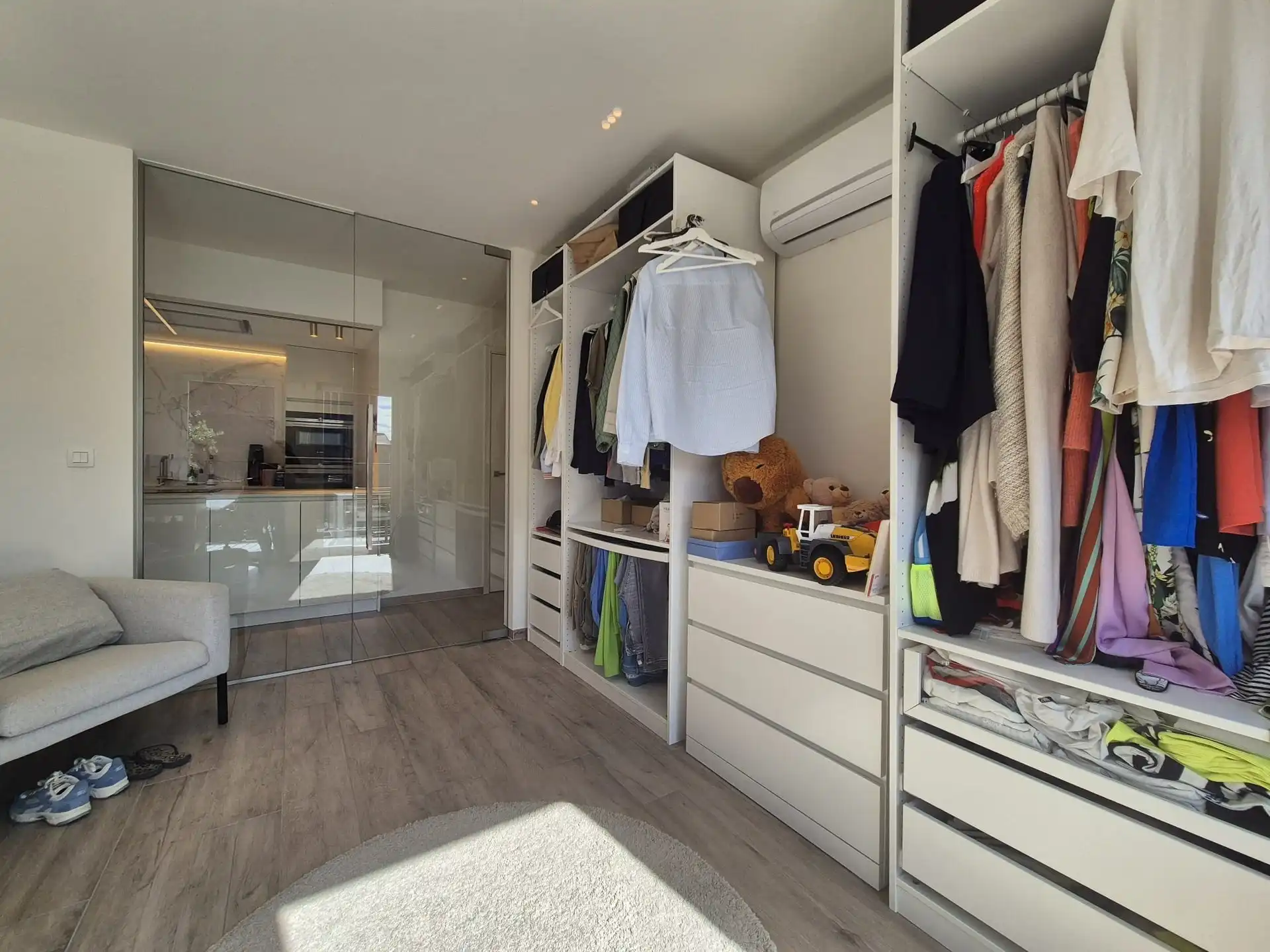 Luxueuze penthouse met fantastisch uitzicht. foto 16