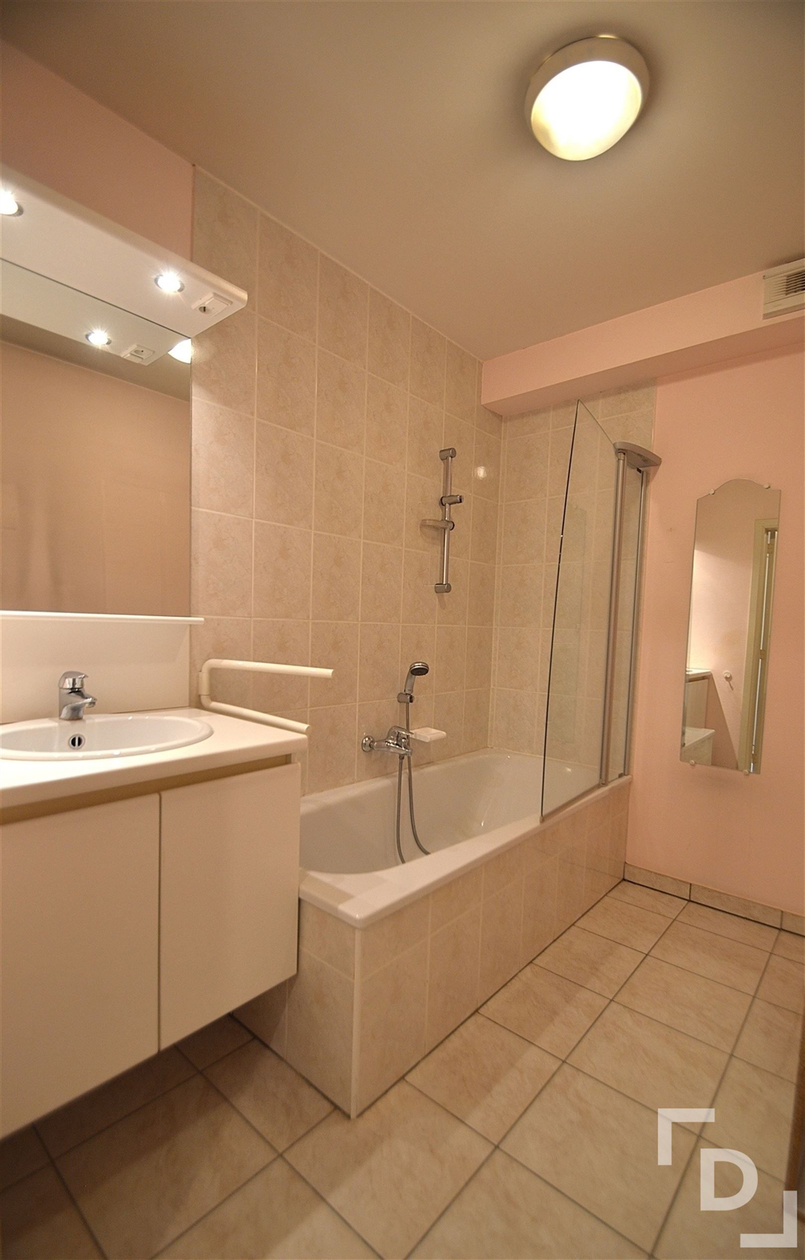 Gezellig appartement op rustige ligging en zicht op groen foto 8