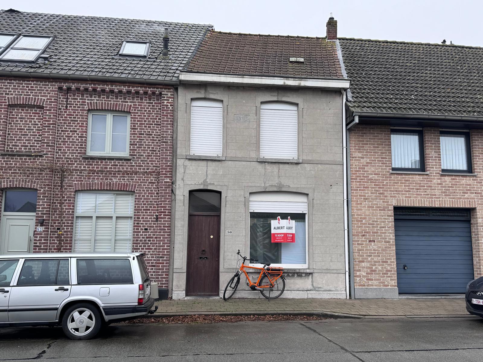 Hoofdfoto van de publicatie: Te renoveren woning 