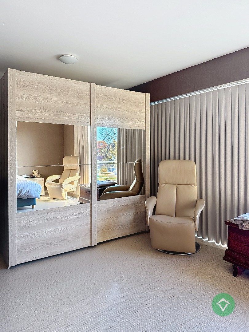 Luxe villa-appartement met dubbele garage en prachtig uitzicht in Koekelare foto 26