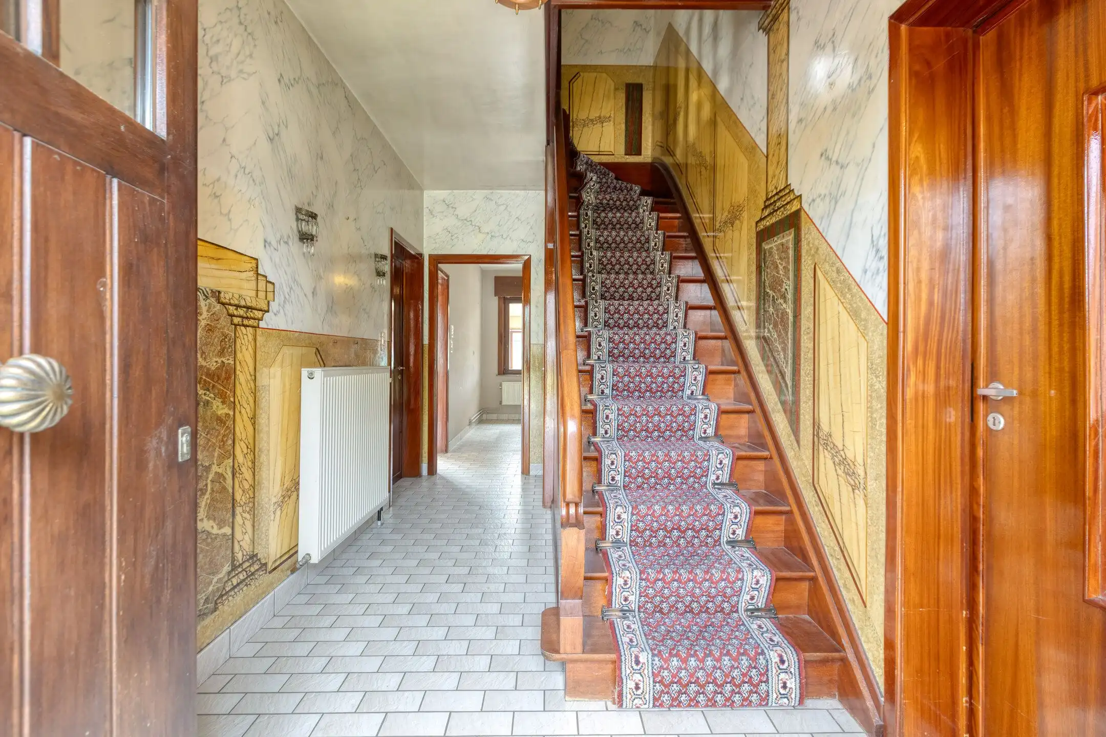 Woning vol potentieel op ruim perceel foto 3
