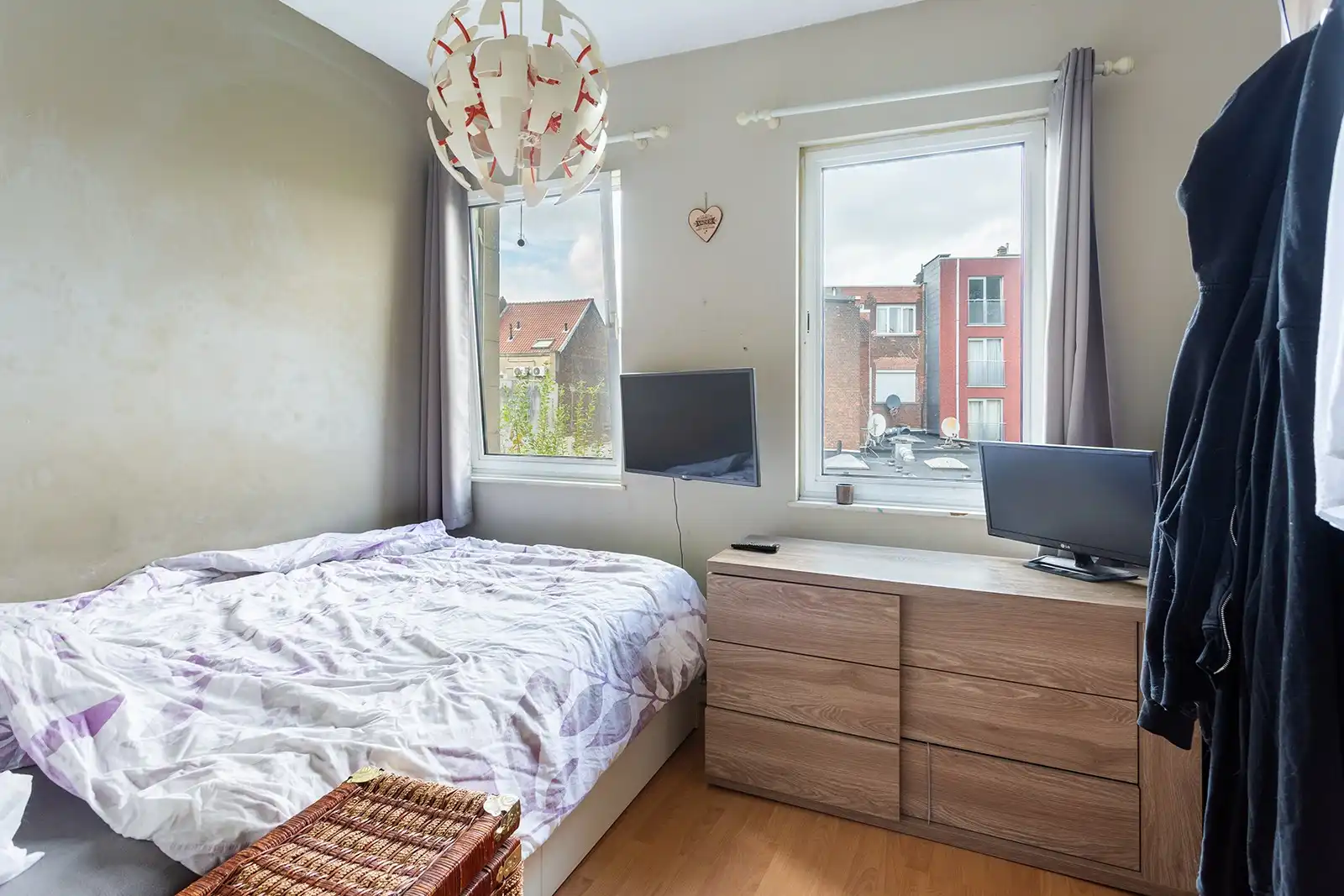 Ruim te renoveren duplex-appartement met 3 slpk en tuin foto 8