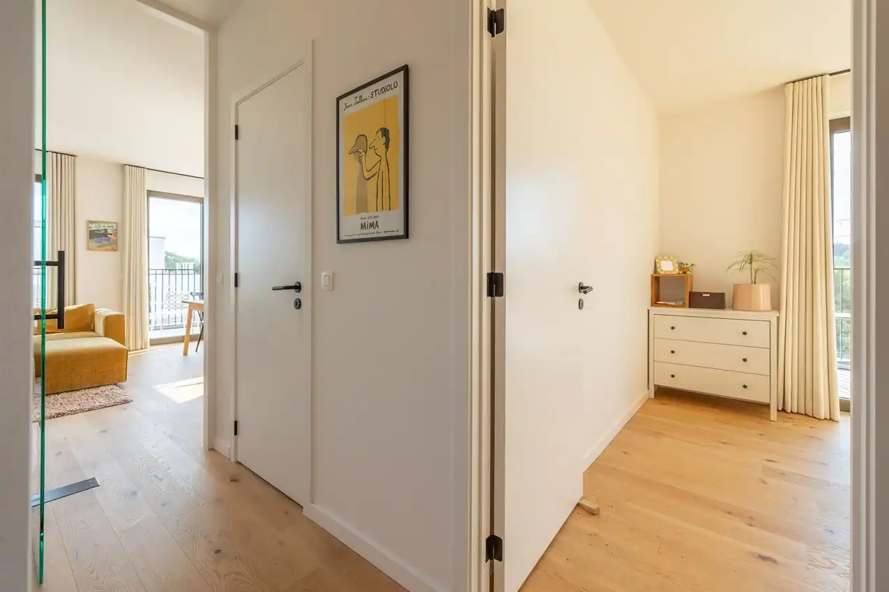 Lichtrijke penthouse met 2 slpk, terras en autostaanplaats foto 19