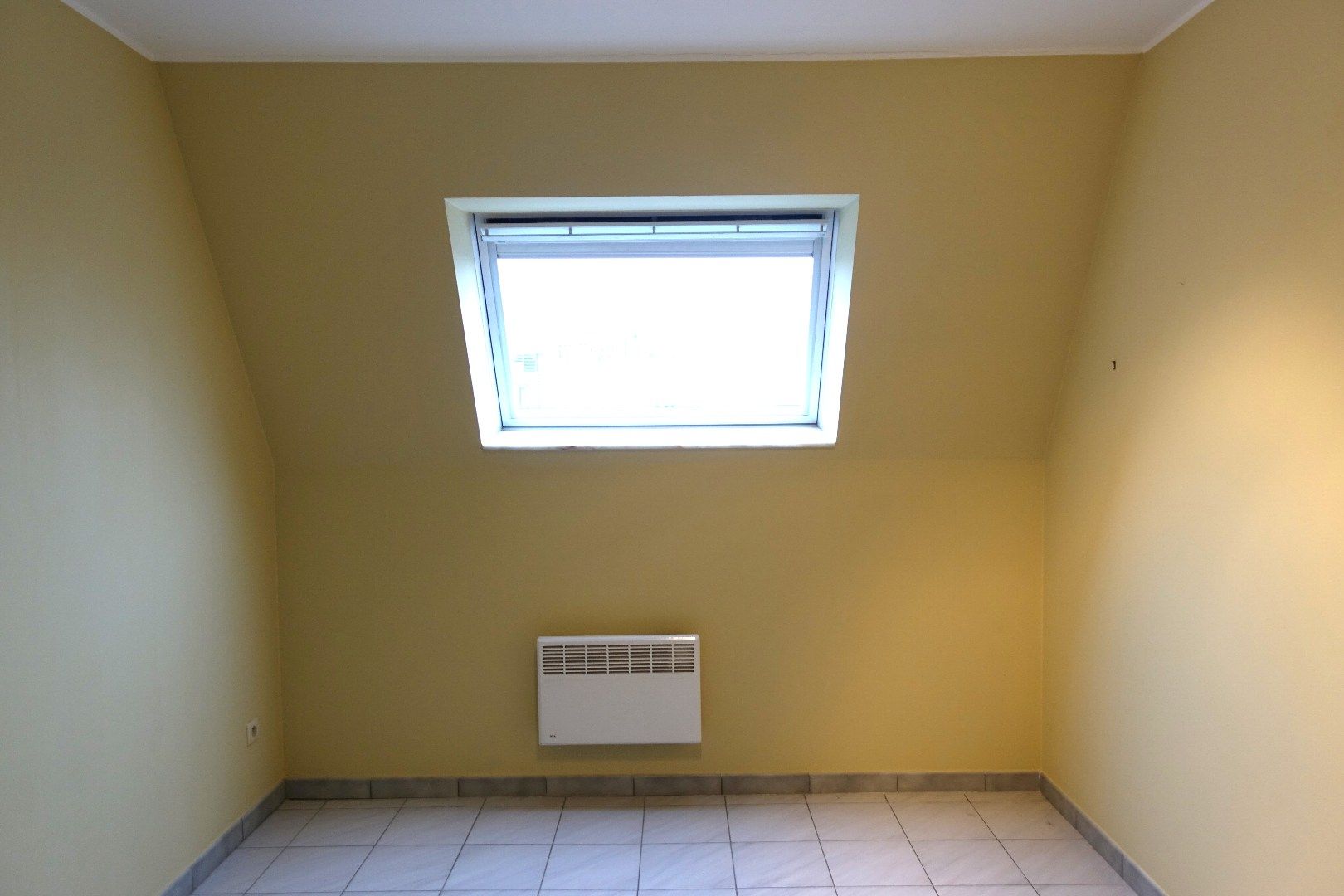 Ruim appartement met 2 slaapkamers te huur in Bredene foto 8