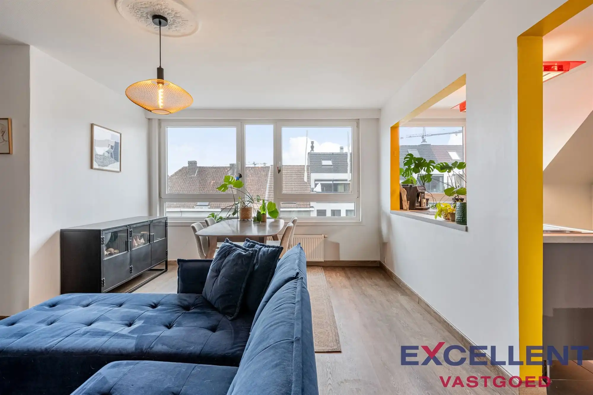 Centraal gelegen appartement te koop in Deinze foto 4