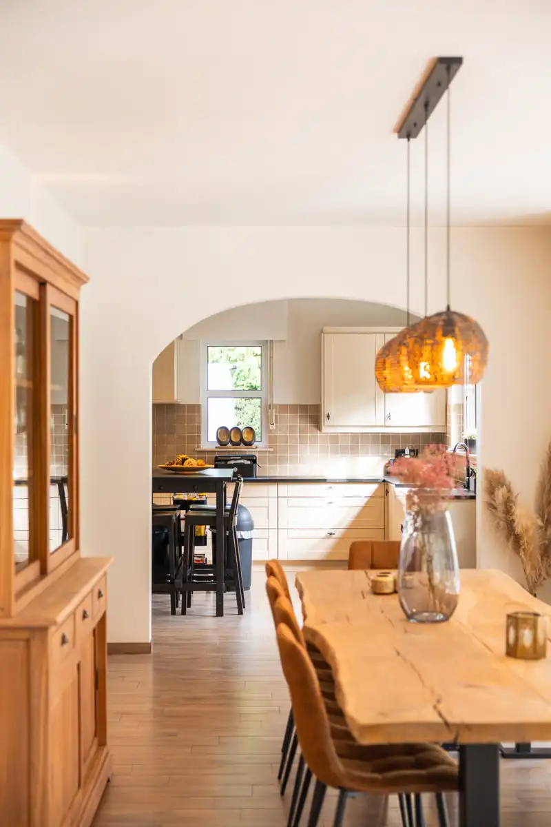 Royale villa met zwemvijver en polyvalent bijgebouw foto 10