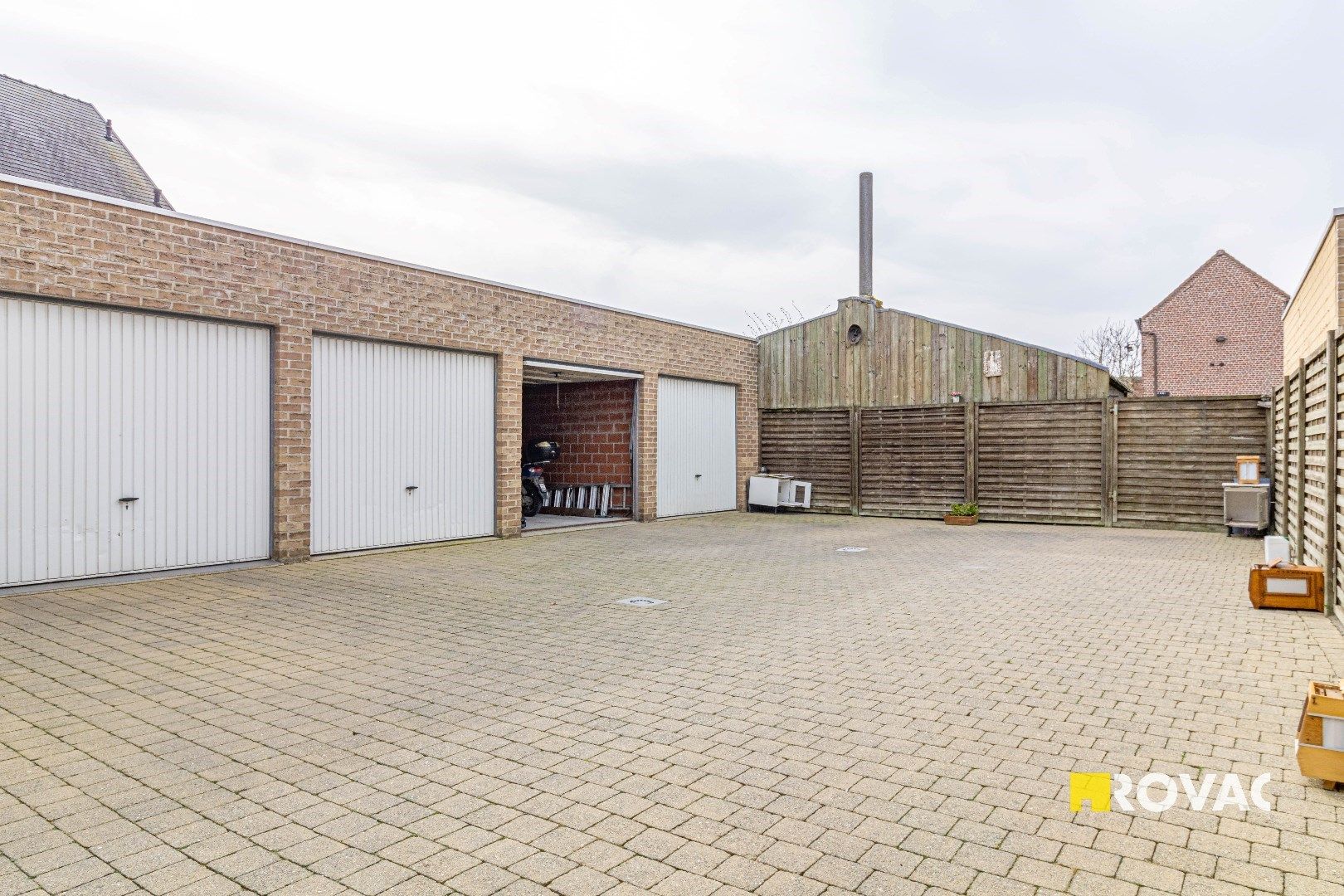 Appartement op de 1ste verdieping met 2 slaapkamers en garage foto 16