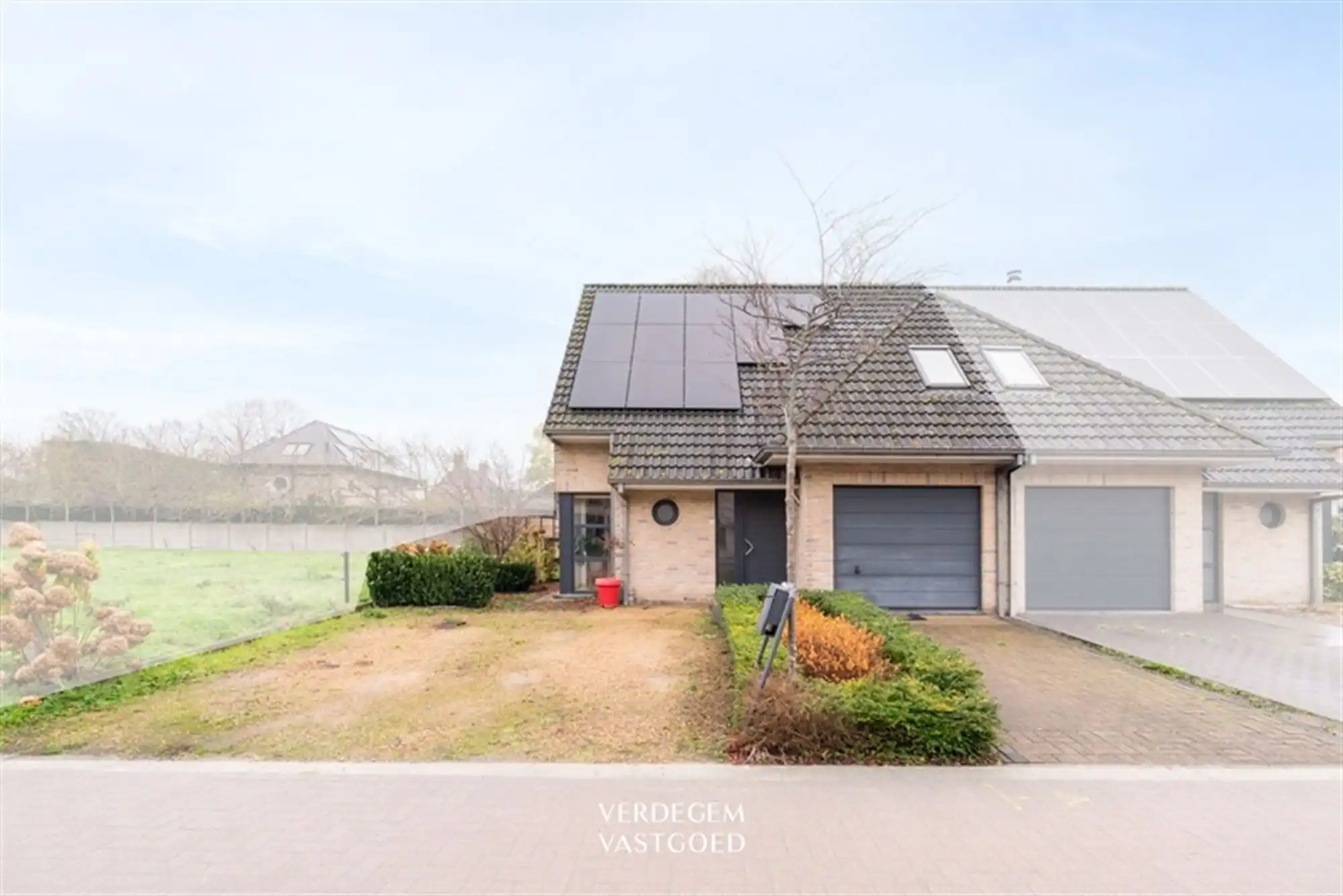 Fijne woning met 3 slaapkamers en mooie tuin in rustige woonbuurt foto {{pictureIndex}}