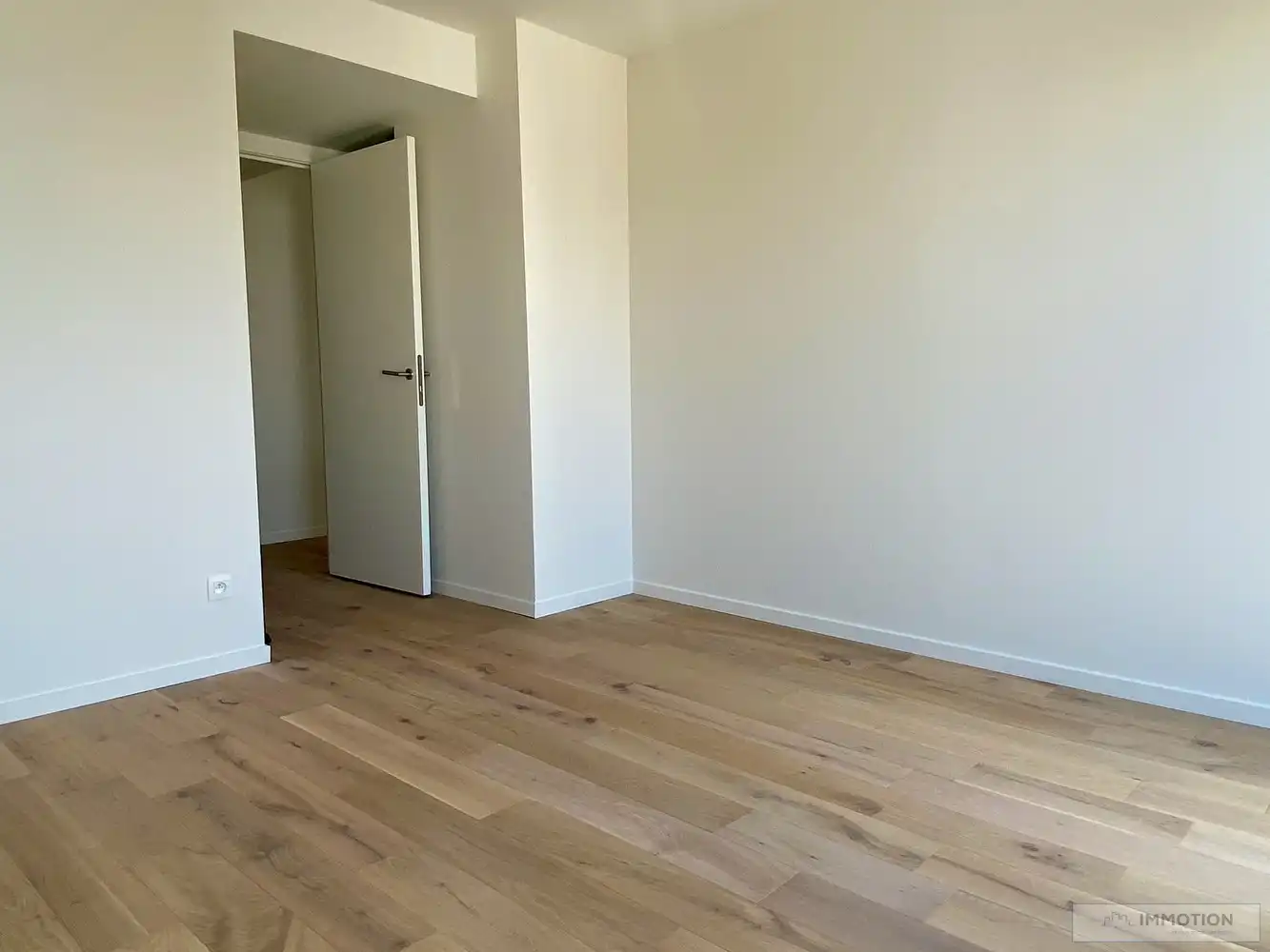 Prachtig appartement te huur in centrum Kortrijk - mét parking en kelder foto 11