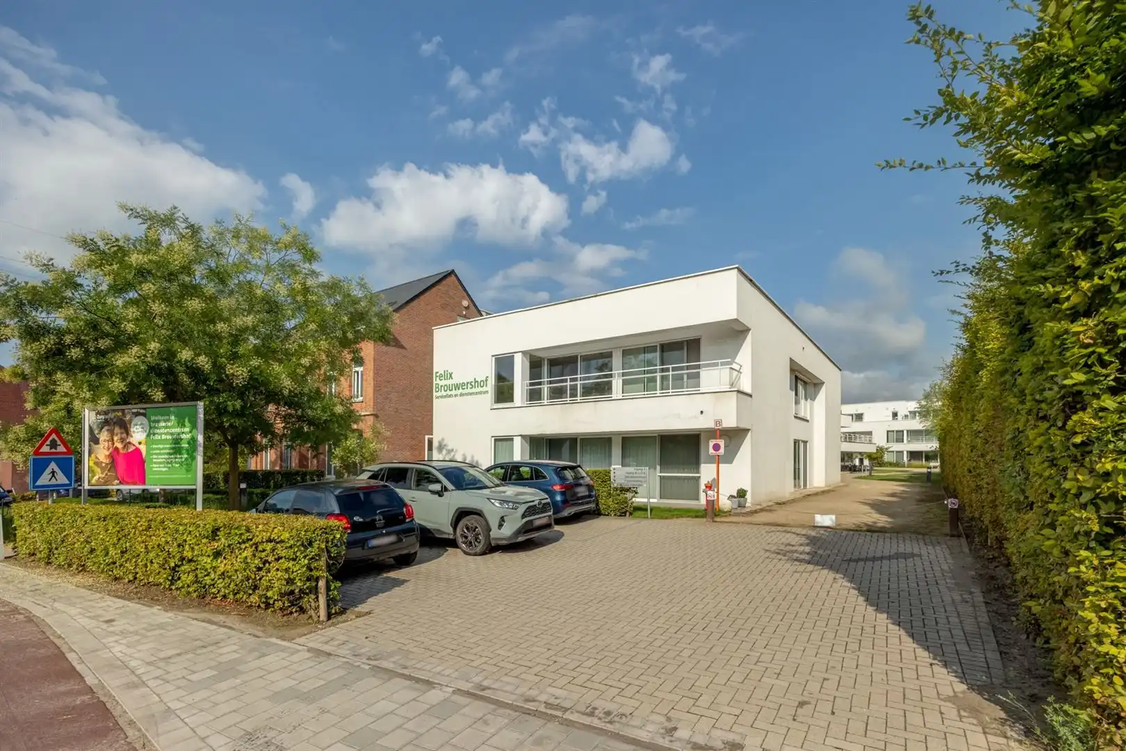 Instapklare en lichtrijke assistentieflat met kelderberging foto 13