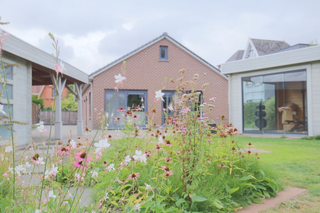 Mooi gerenoveerde bungalow foto 22