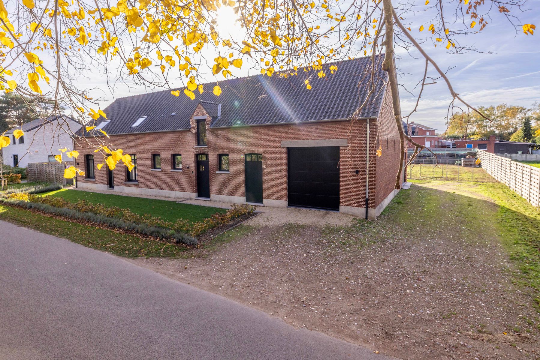 Gerenoveerde hoeve met 3slpk, 2bdk en tal van mogelijkheden foto 37