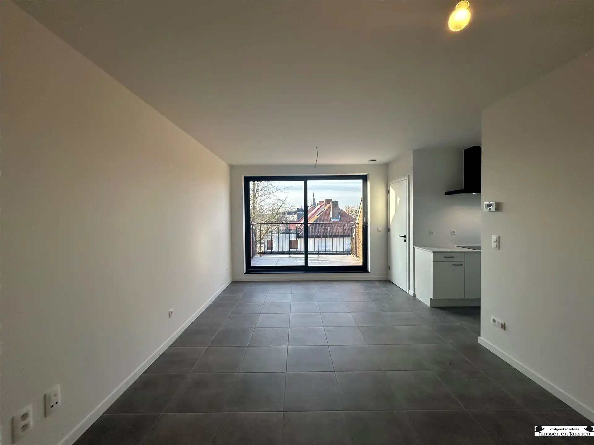 Gezellig appartement met 1 slaapkamer, autostaanplaats en berging foto 2