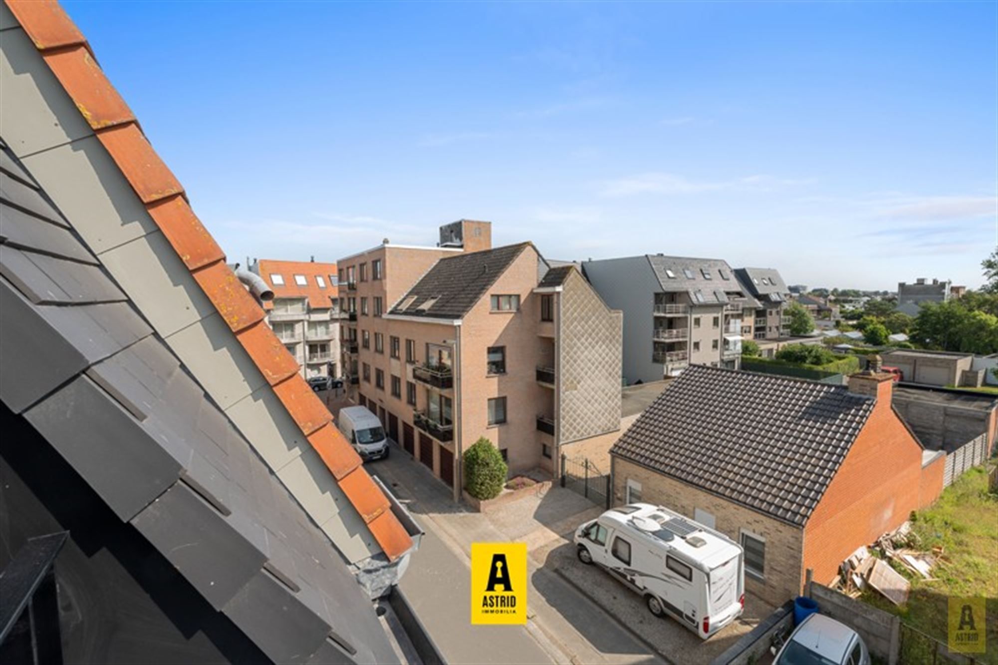 Ruim en zonnig nieuw appartement met mooie terrassen vlakbij zee! foto 19