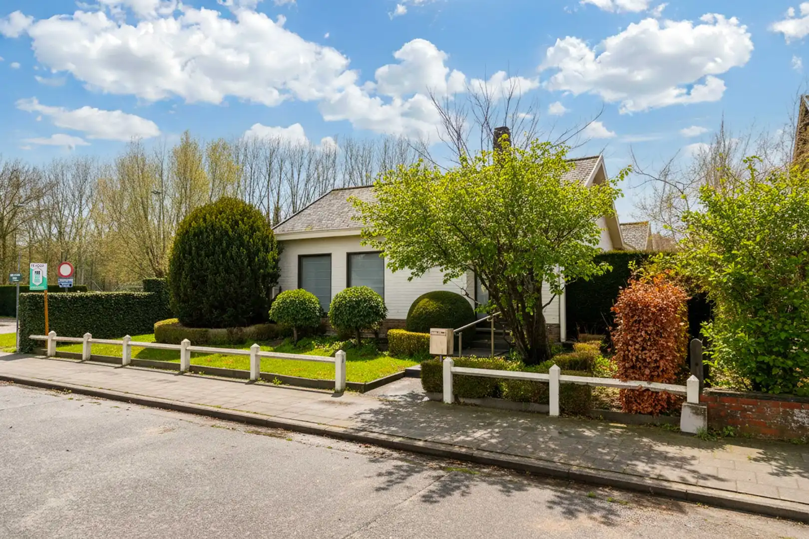 Centraal gelegen bungalow in groene omgeving St-Andries foto 25
