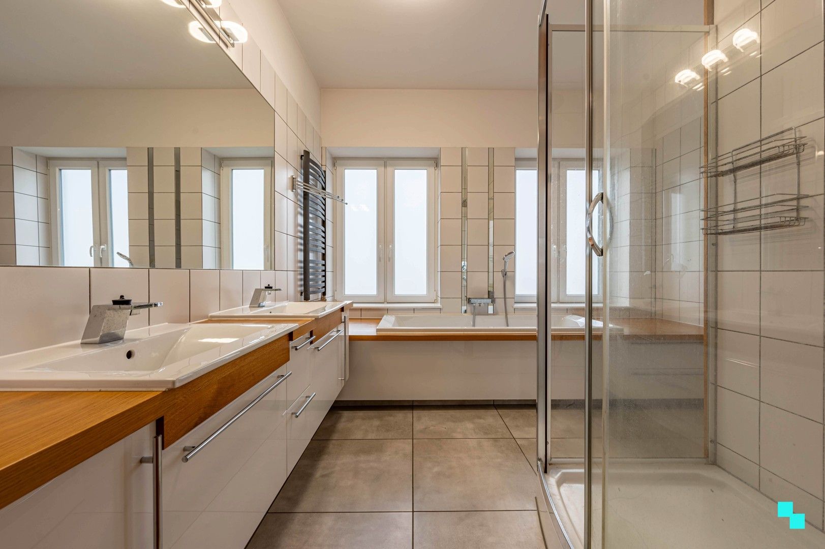 Instapklare, energiezuinige woning te Oostrozebeke foto 13