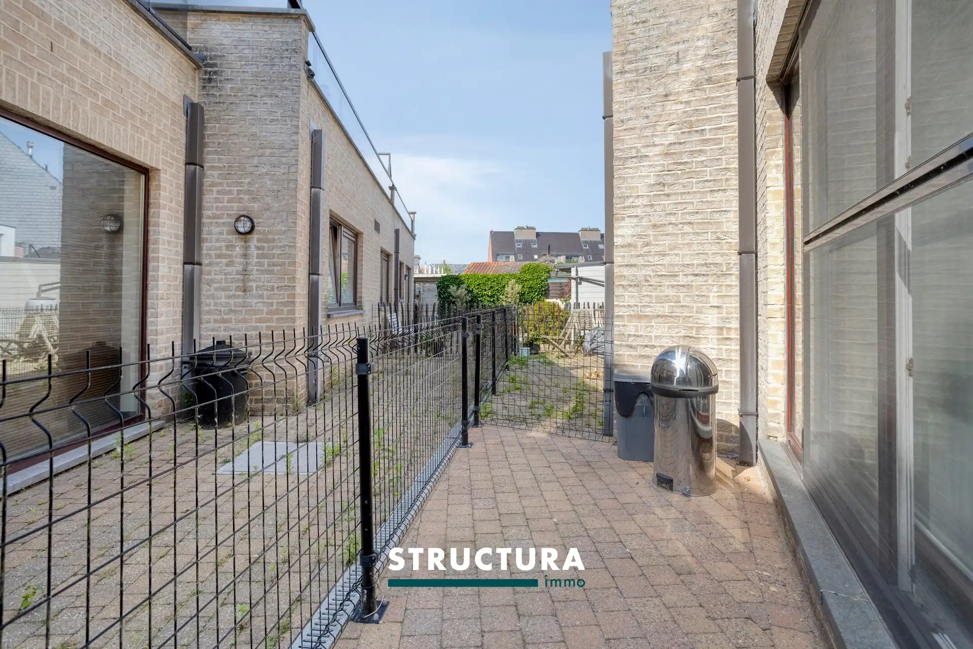 Ruim, gelijkvloers rappartement met parkeerplaats foto 12