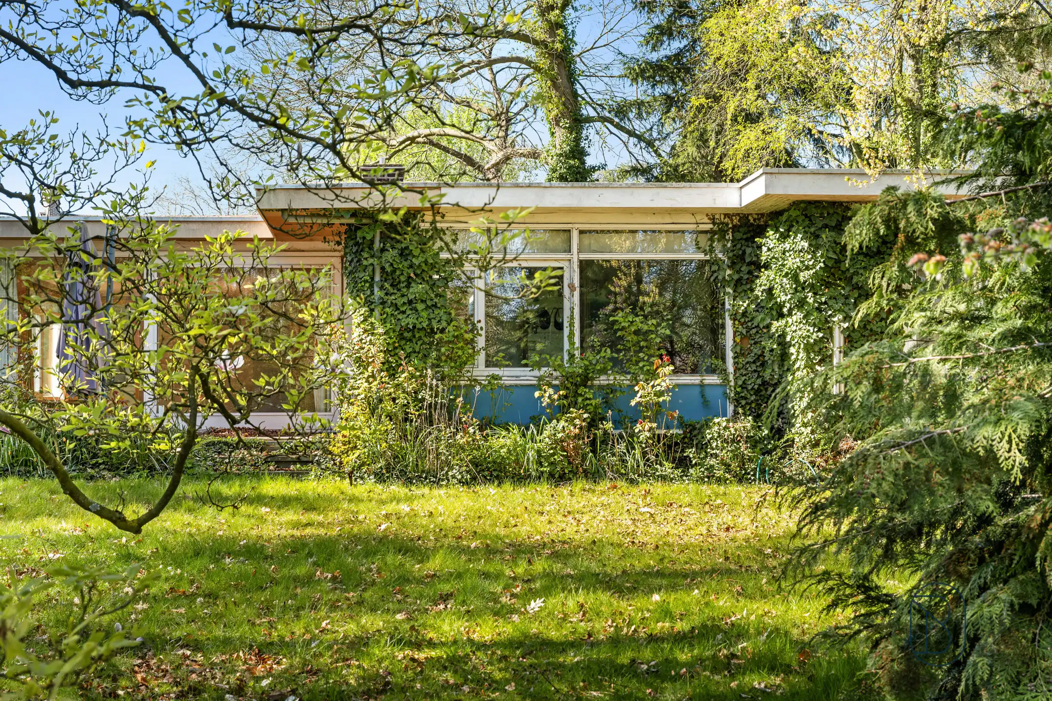 Topgelegen in de Rodenburg: te renoveren/af te breken villa foto 8