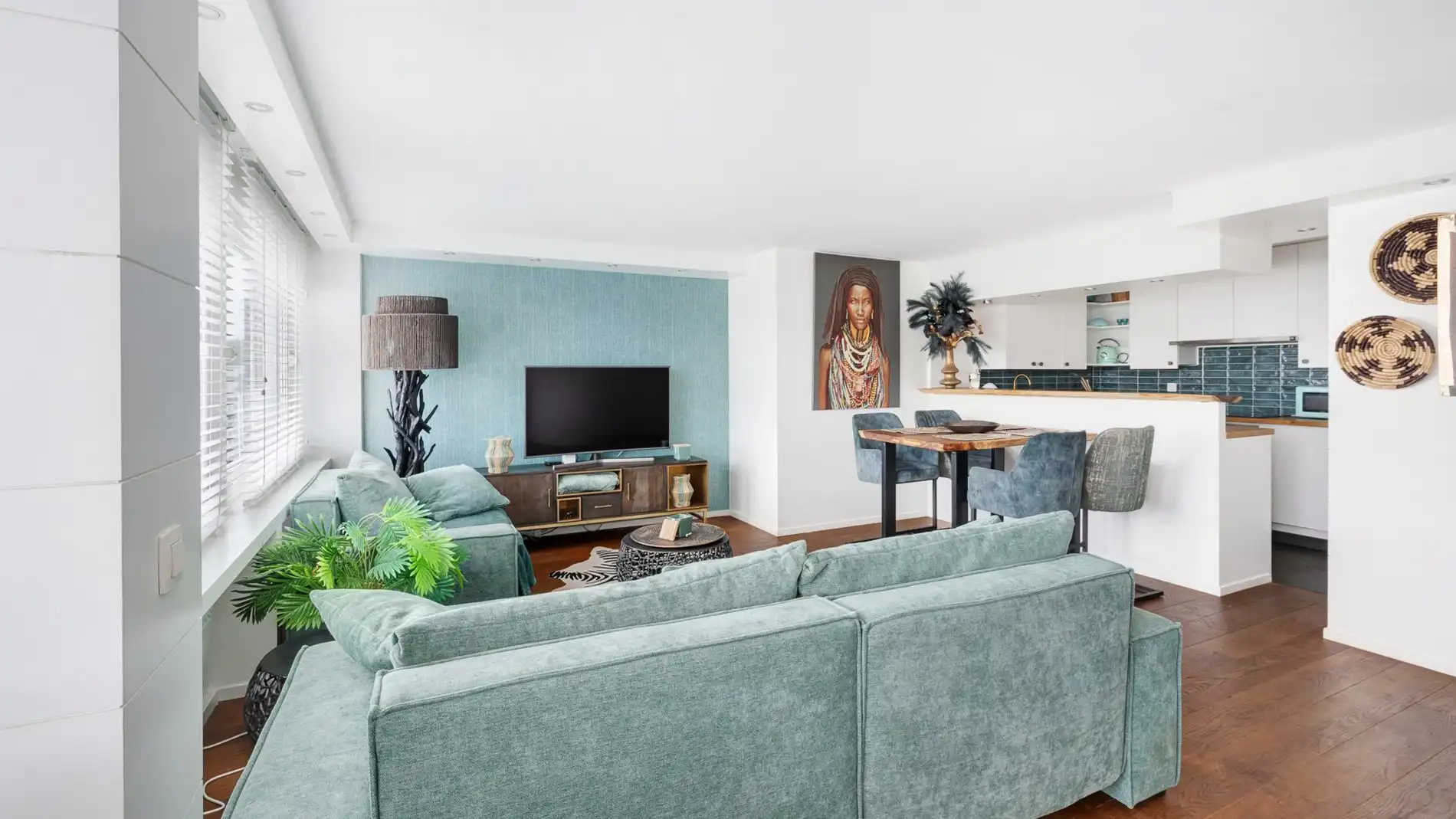 Vernieuwd appartement met magnifiek uitzicht  foto {{pictureIndex}}