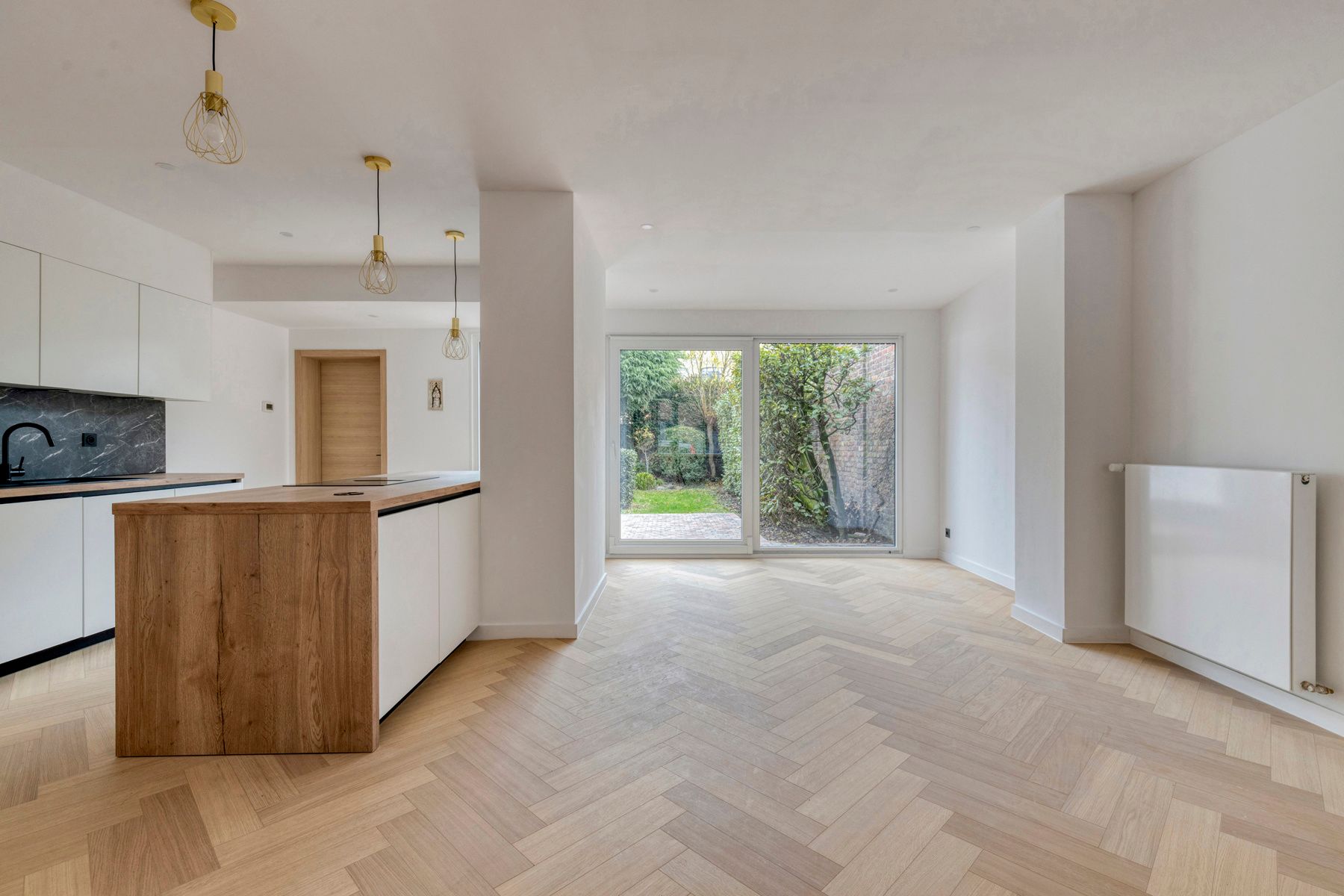 Gerenoveerde (2025) stadswoning met tuin foto 7