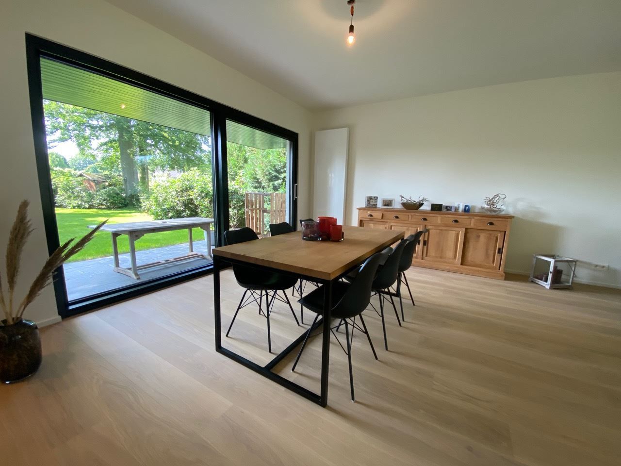 Net gerenoveerde woning met 4 slaapkamers foto 13