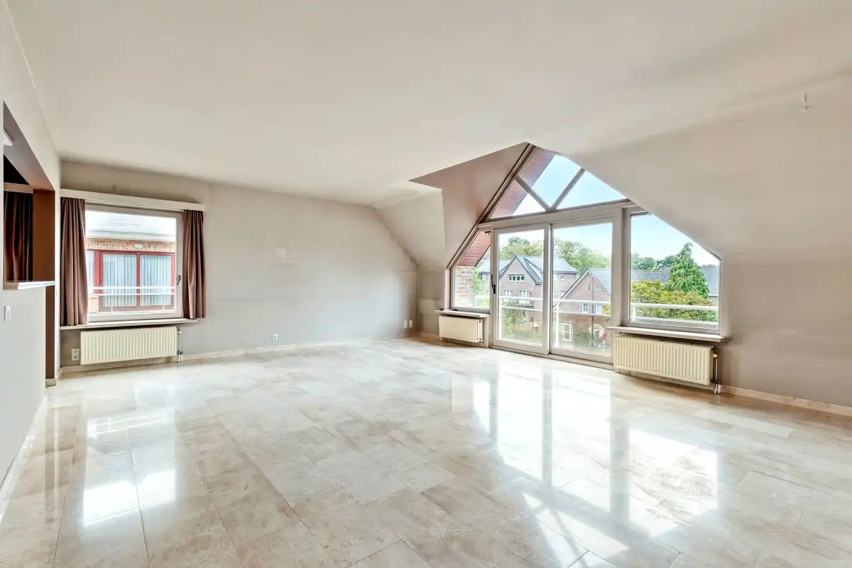 Residentieel gelegen villa-appartement midden in een parktuin te Gentbrugge foto 3