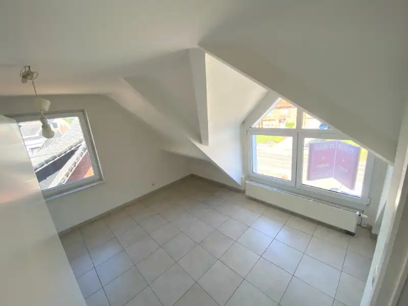 Dakappartement gunstig gelegen / nabijheid centrum Meerhout, met garage foto 14
