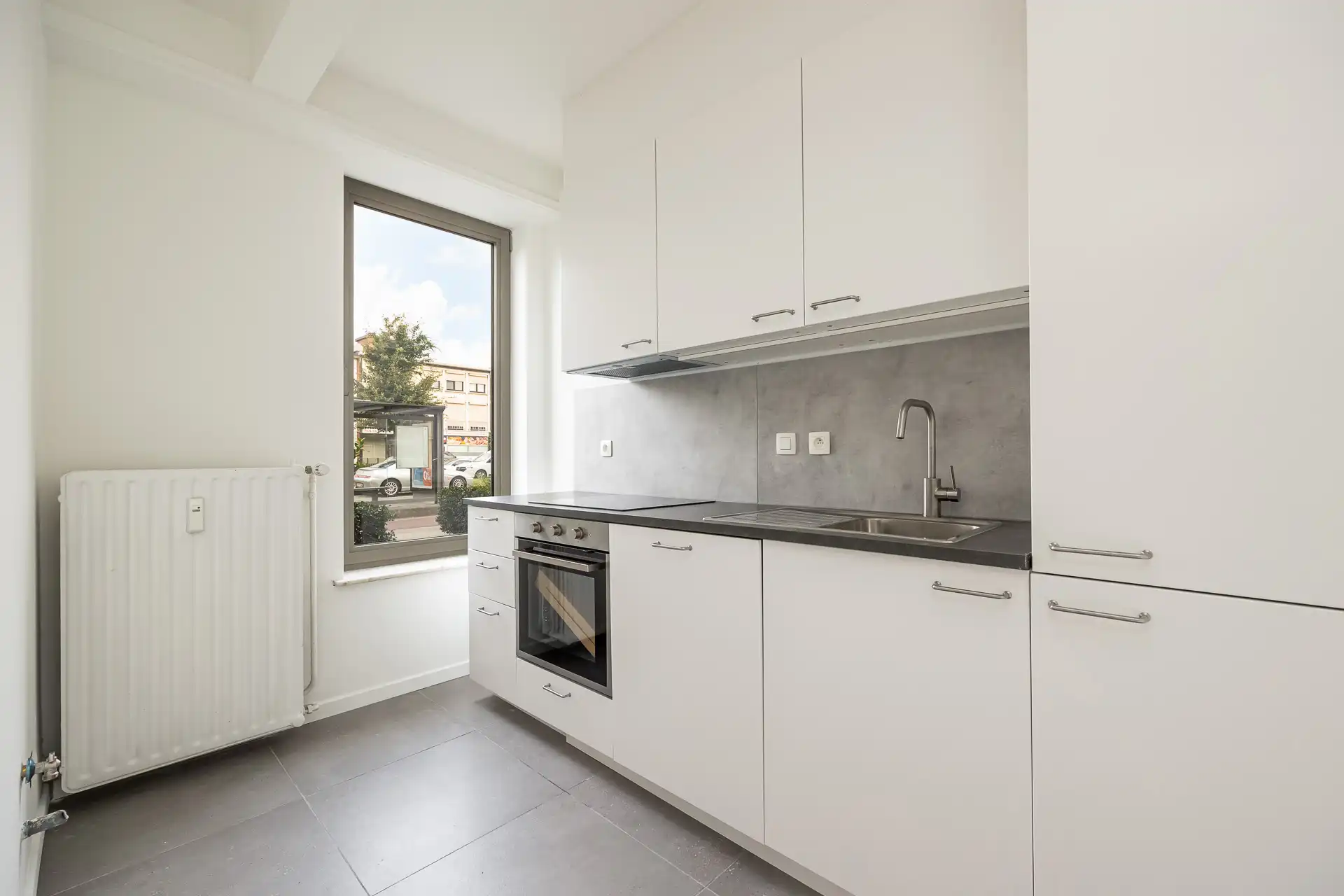 Instapklaars gelijkvloersapp met 2 slaapkamers + garagebox foto 4