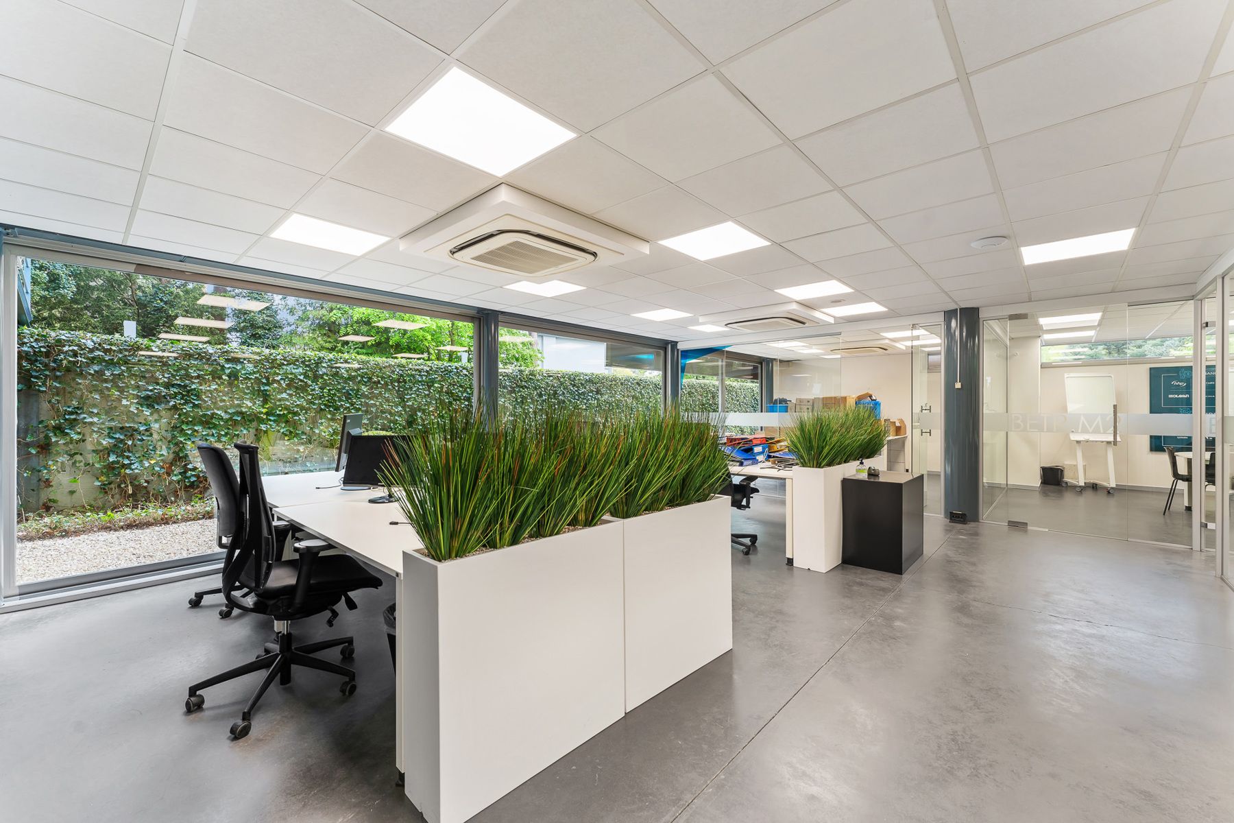 Kantoren met woonst en ruime parking in Tremelo te koop foto 15