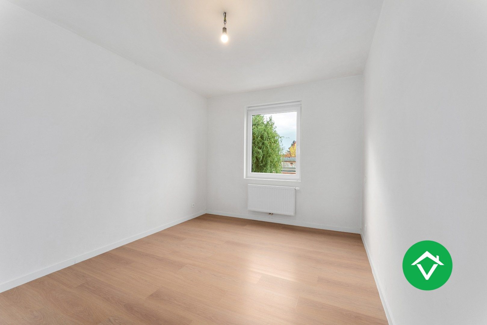 Rijwoning met 4 slaapkamers en stadstuin op centrale ligging te Roeselare foto 17