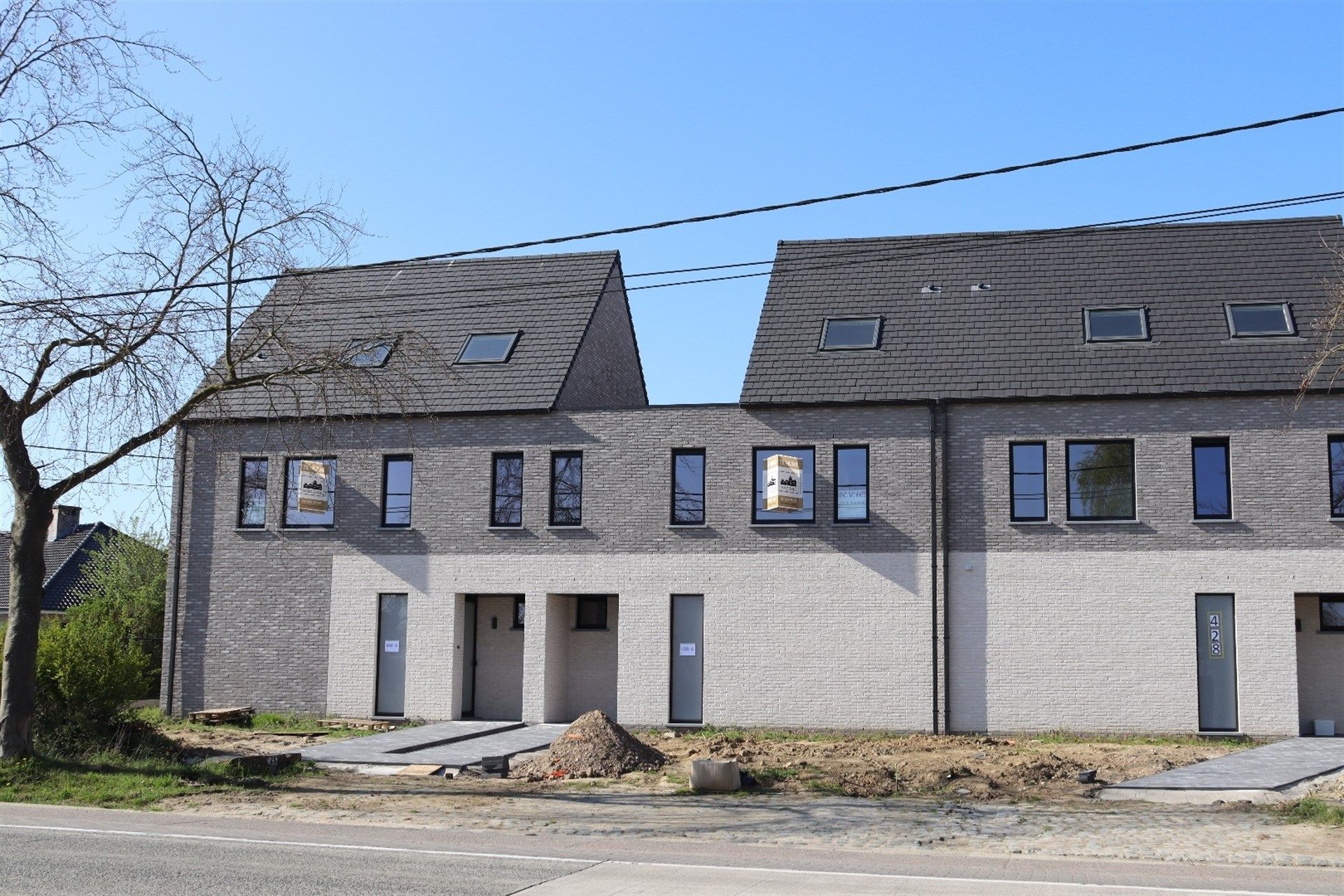 Ruime energiezuinige nieuwbouw woning op gunstige ligging. foto 28
