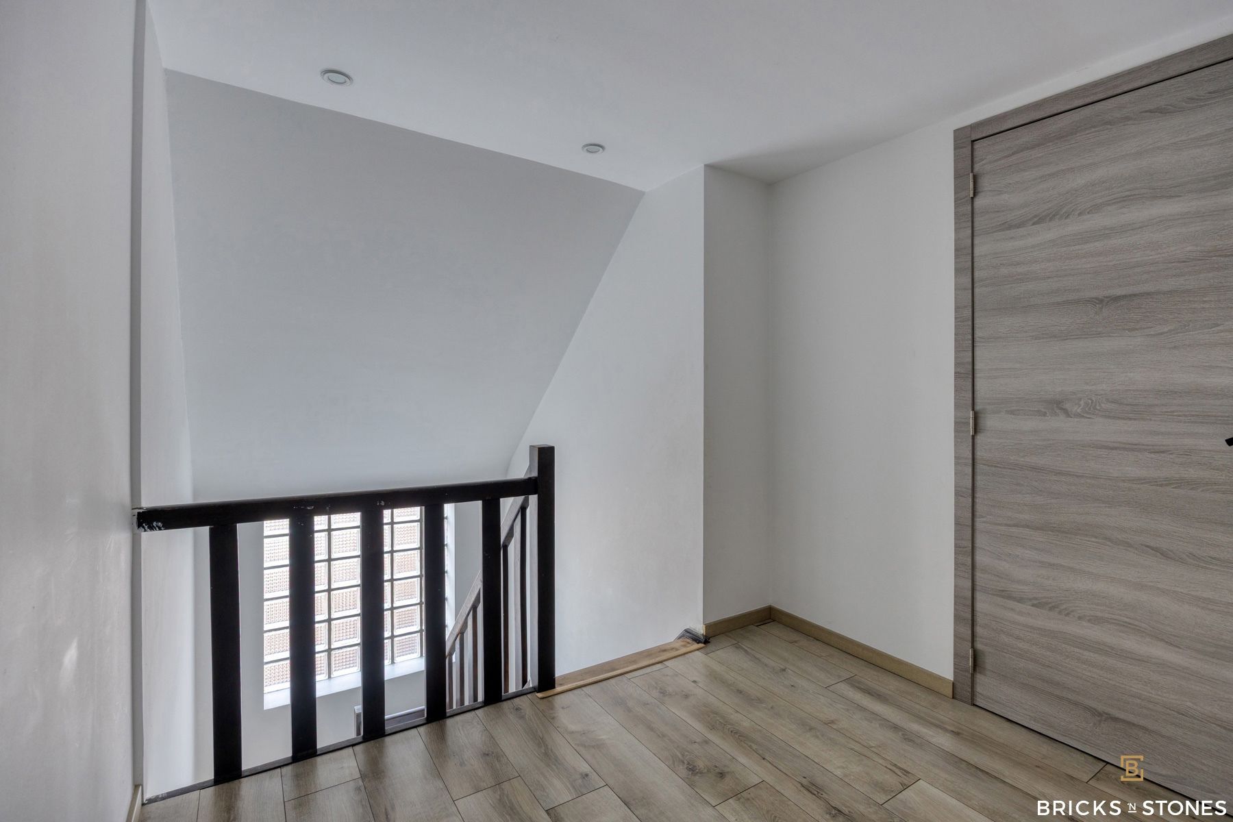 Ruime duplex in het centrum van Burcht! foto 6