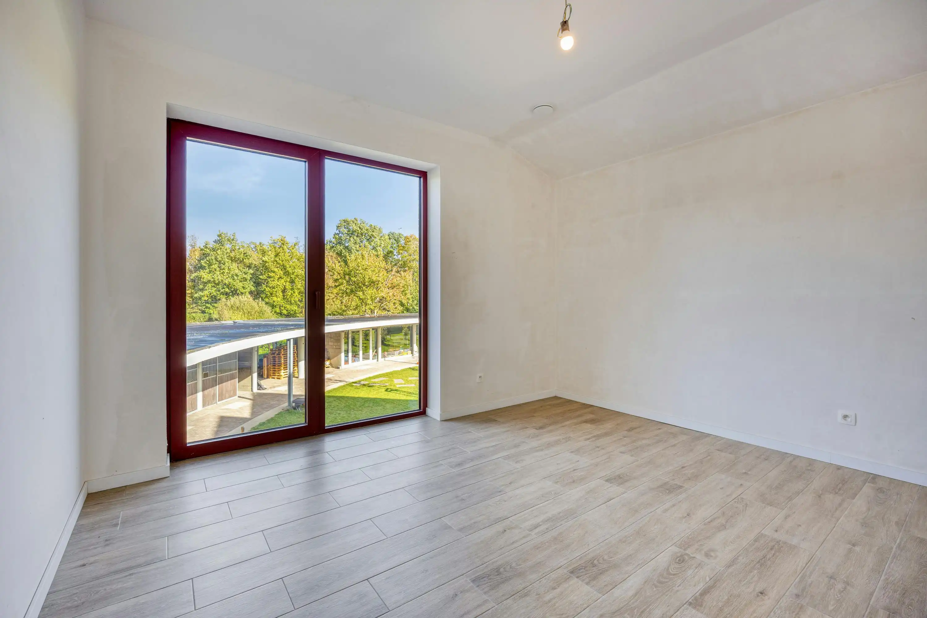 Unieke woning met 3 slaapkamers en twee badkamers foto 9