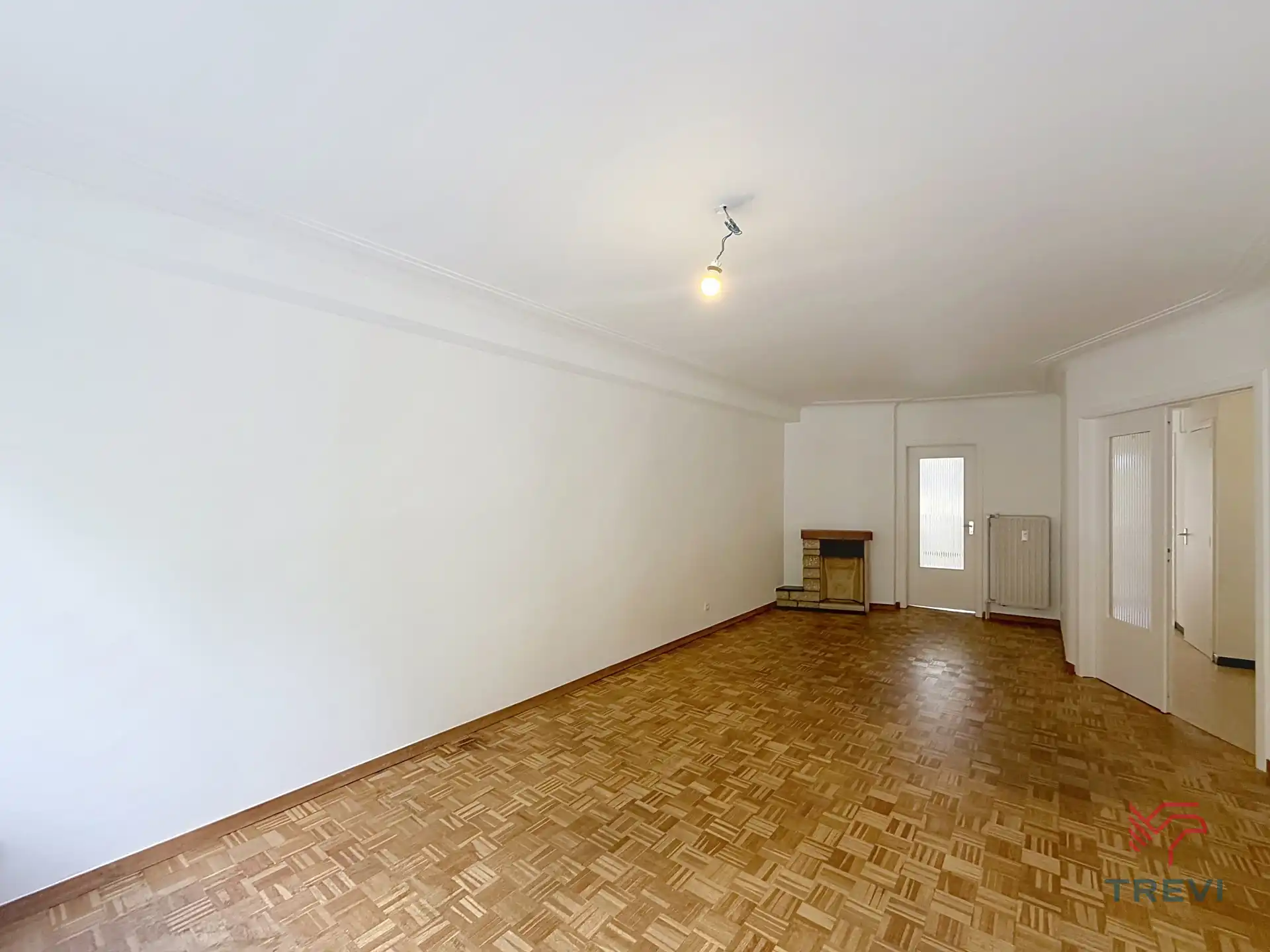 Mooi, gerenoveerd appartement met 2 slaapkamers foto 2