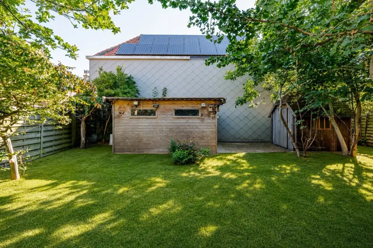 Op te frissen woning met perceel bouwgrond foto 17