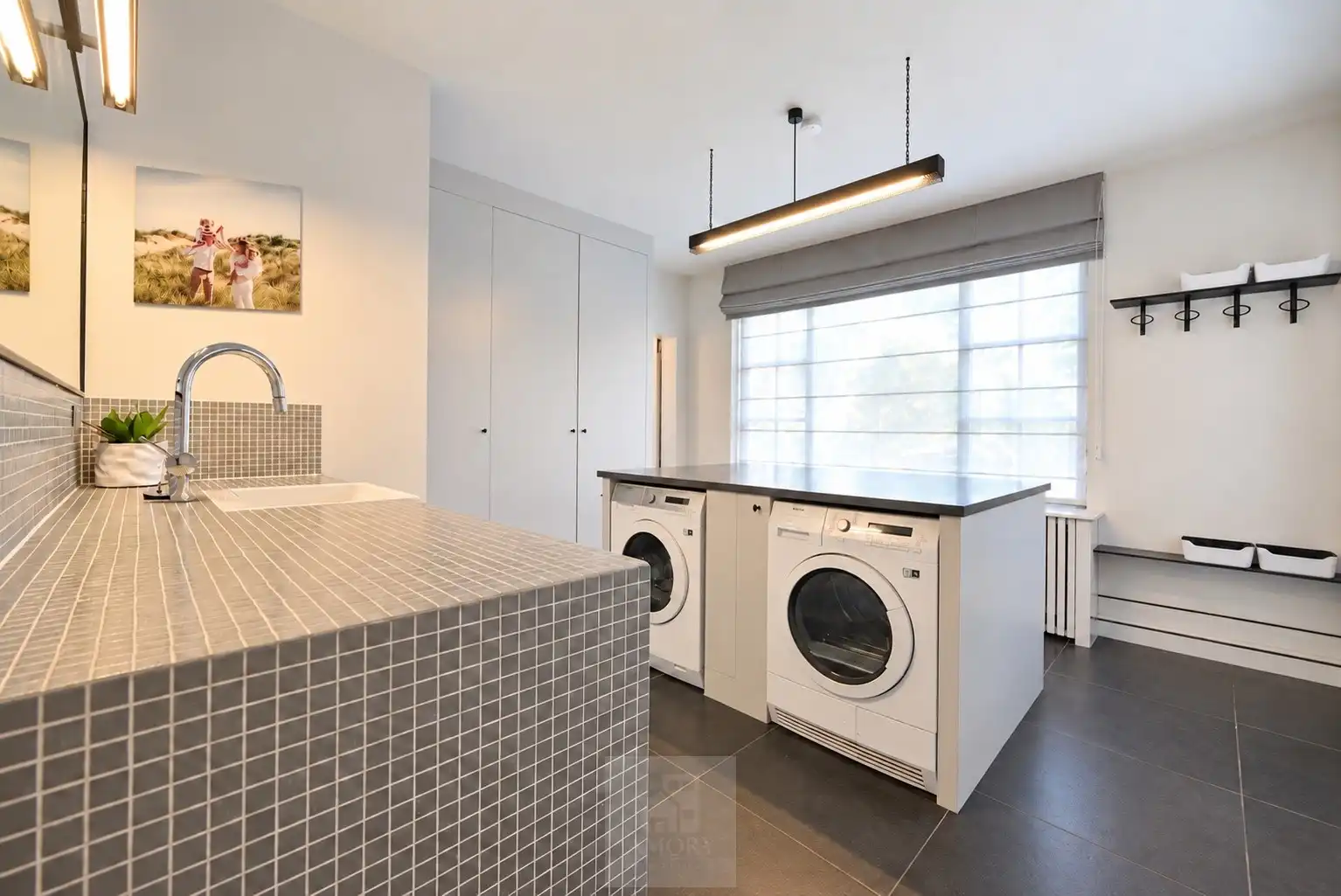 Hoogwaardig gerenoveerde villa op ruim perceel met uniek bijgebouw foto 22